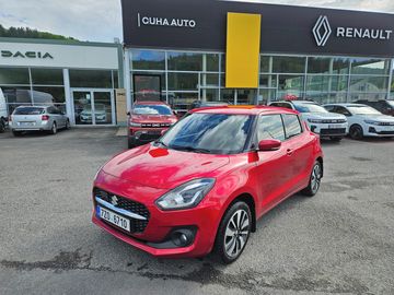 Hybrid, 4x4, najeto 49 tisíc