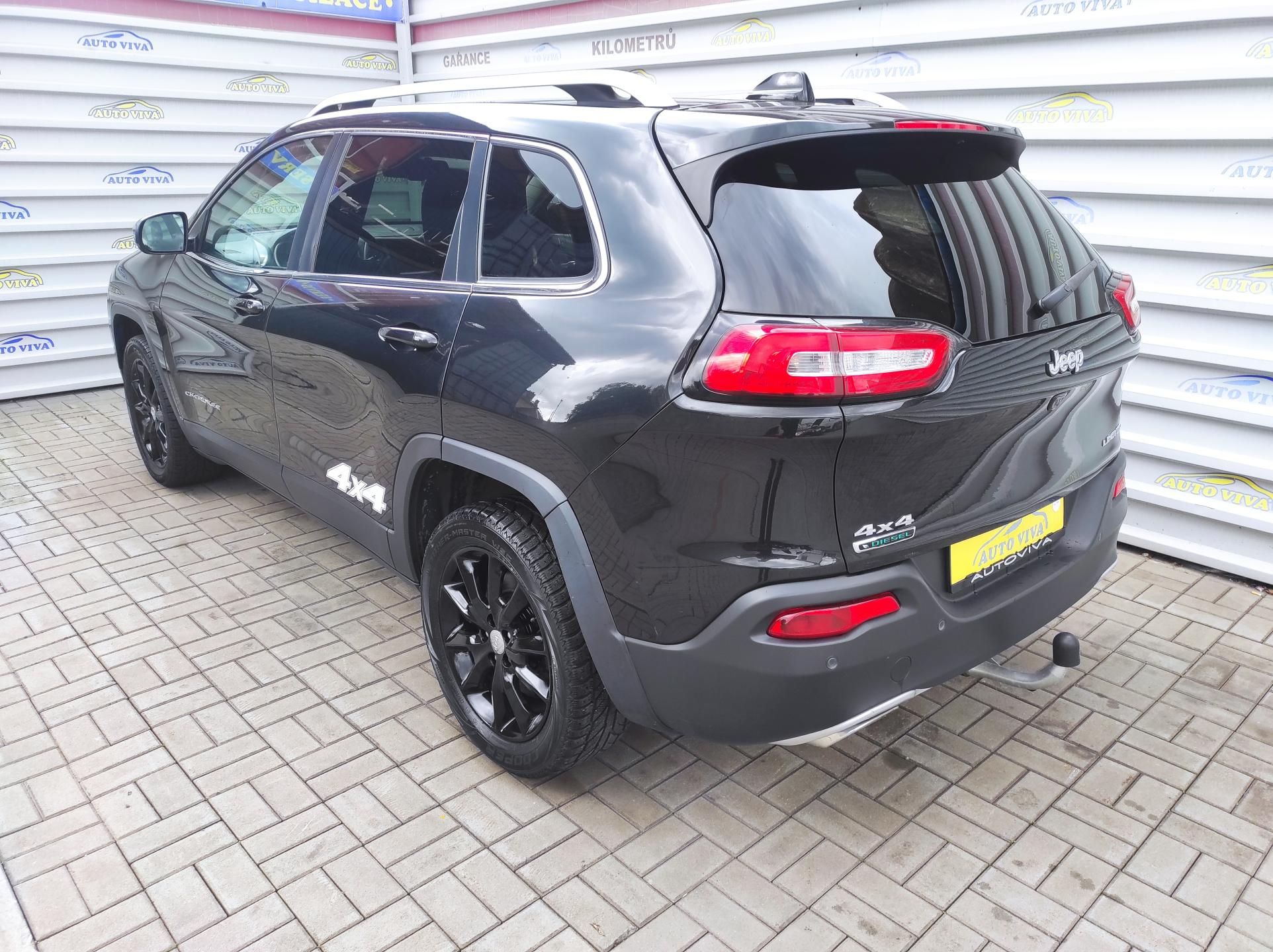 Jeep Cherokee, 2,2M-Jet 4x4, AT, NAVI, Tažné! - fotka 5