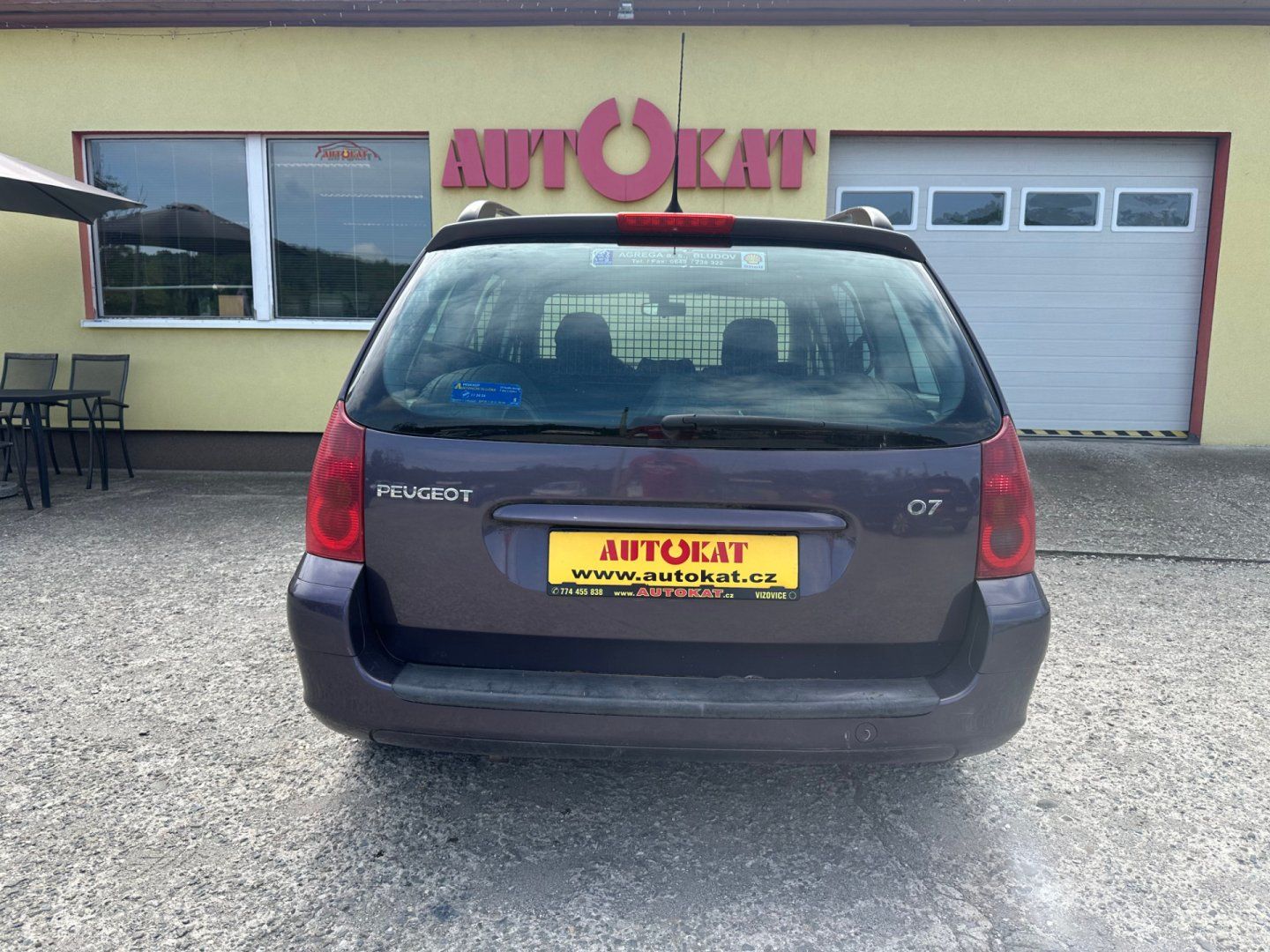 Peugeot 307, 1.6i 80kw/2 sady pneu - fotka 4