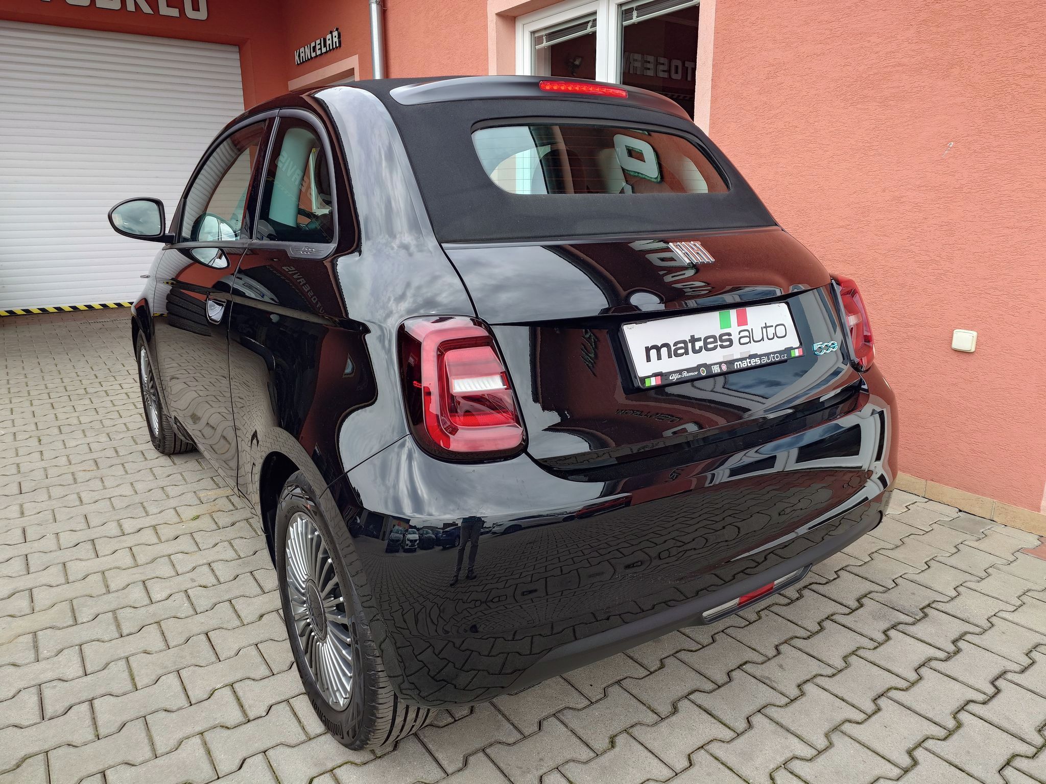 Fiat 500E, Fiat 500E C - fotka 3