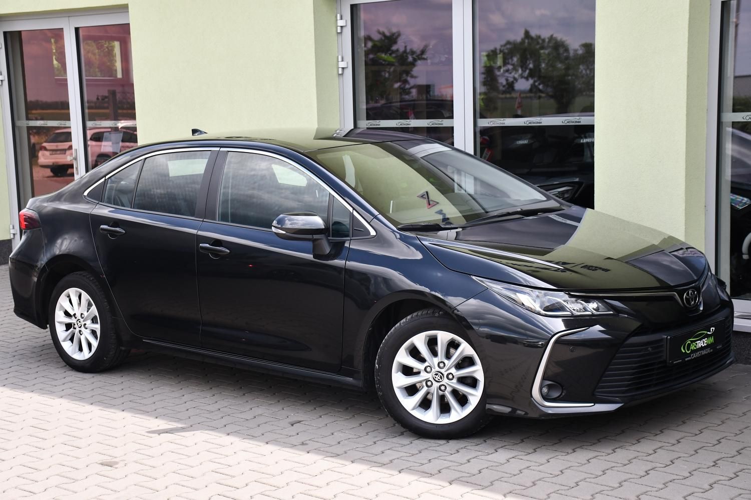 Toyota Corolla, 1.5VVT-i 1M 2xKOLA - fotka 2