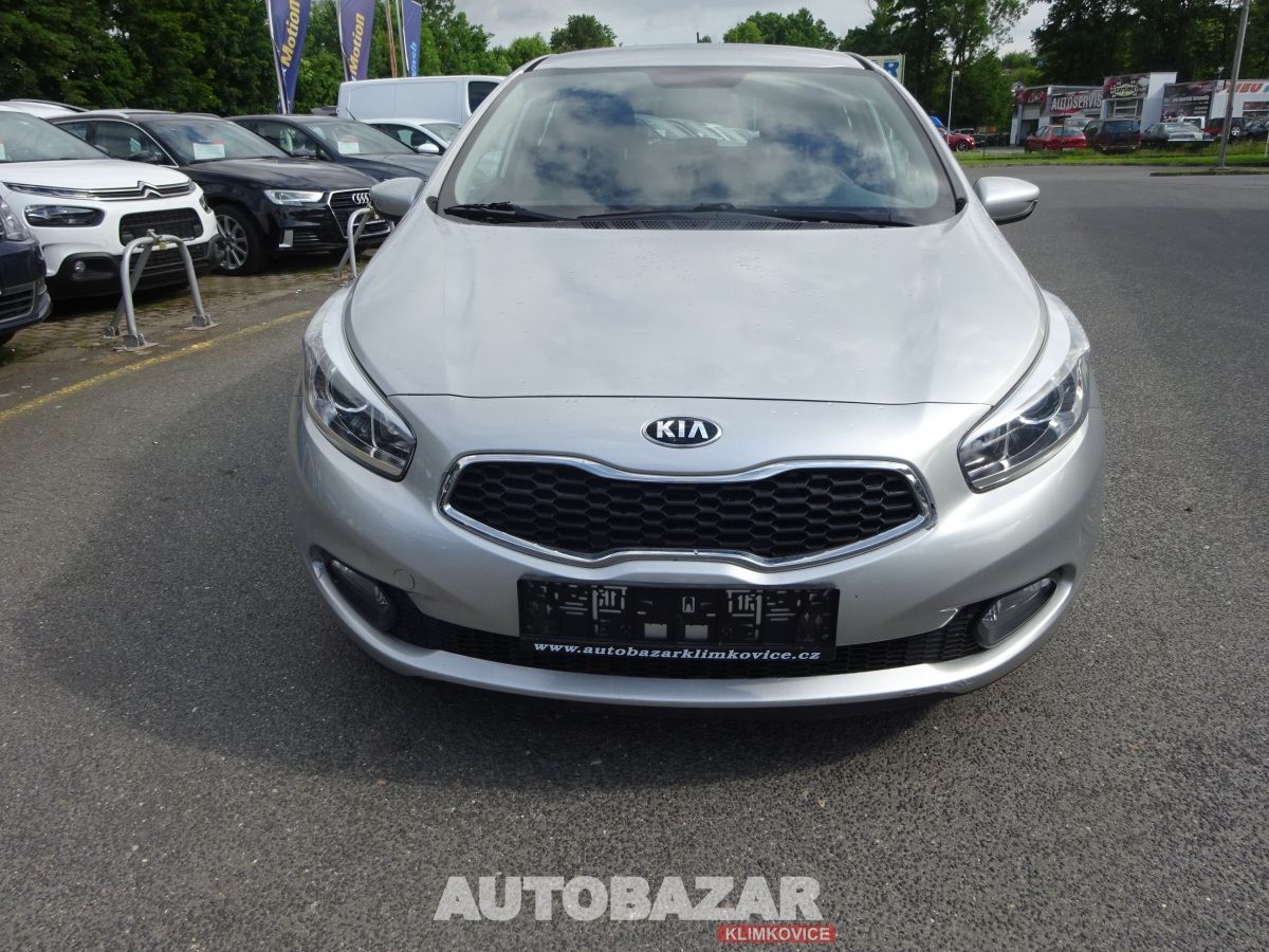 Kia Cee´d, 1,6 CRDI - fotka 3