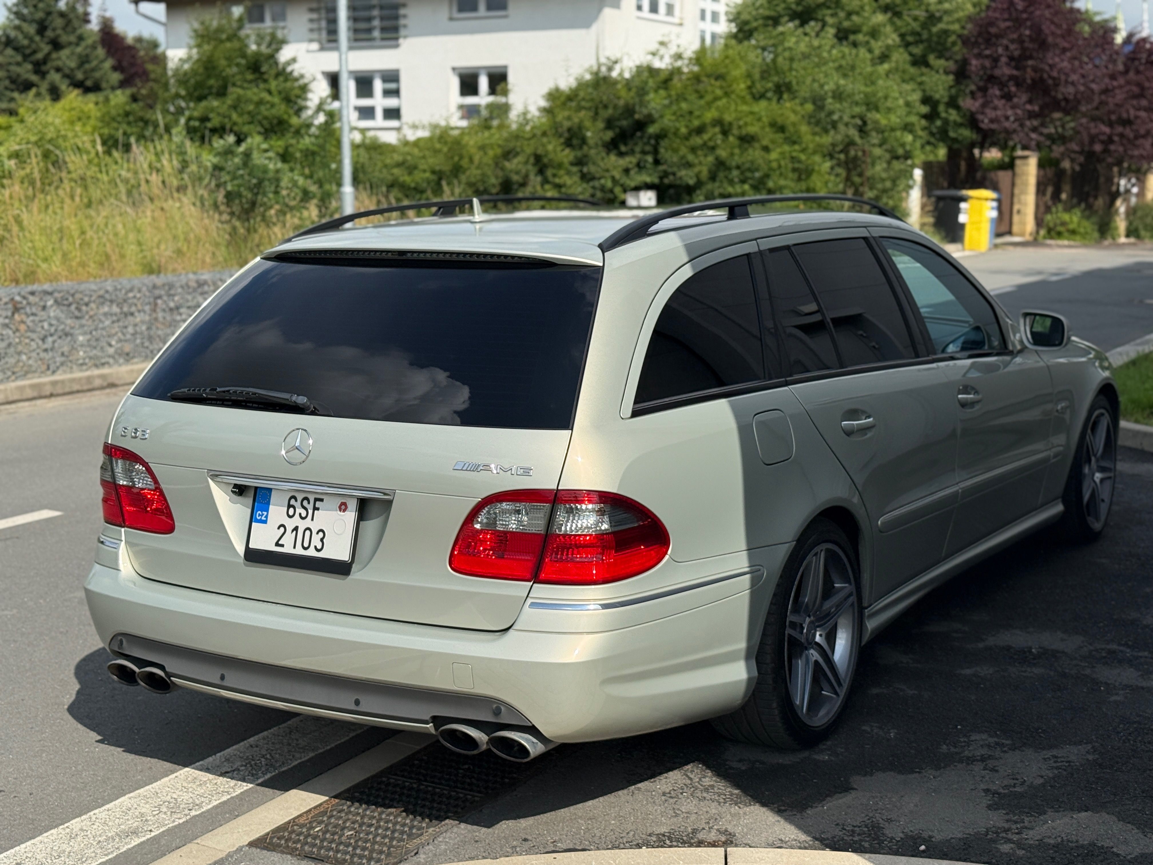 Mercedes-Benz Třídy E, E63 AMG, 6.3 V8, 378 kw, DPH - fotka 4
