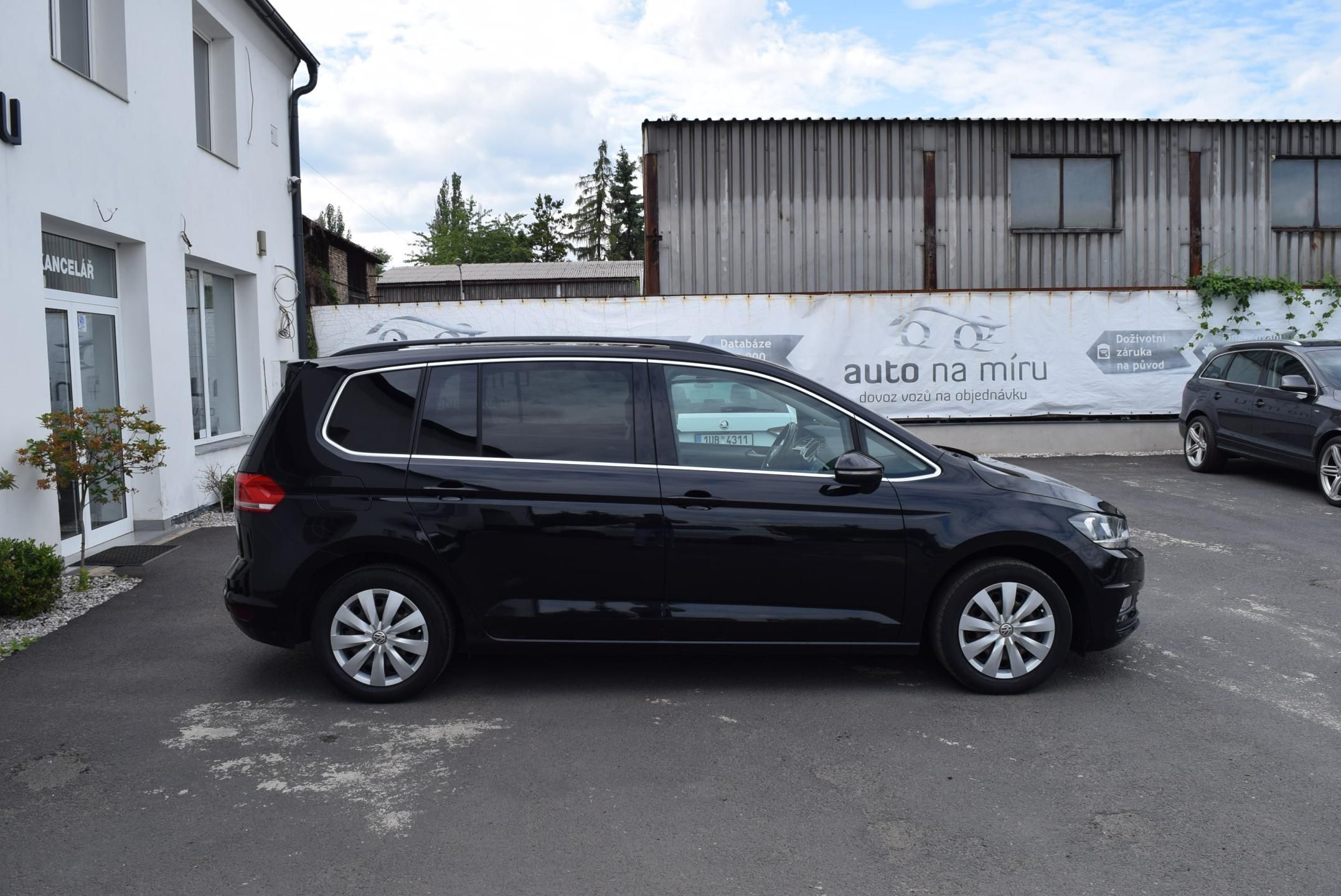 Volkswagen Touran, 1.4TSI 110kw CLBMT 7MÍST TAŽNÉ - fotka 6