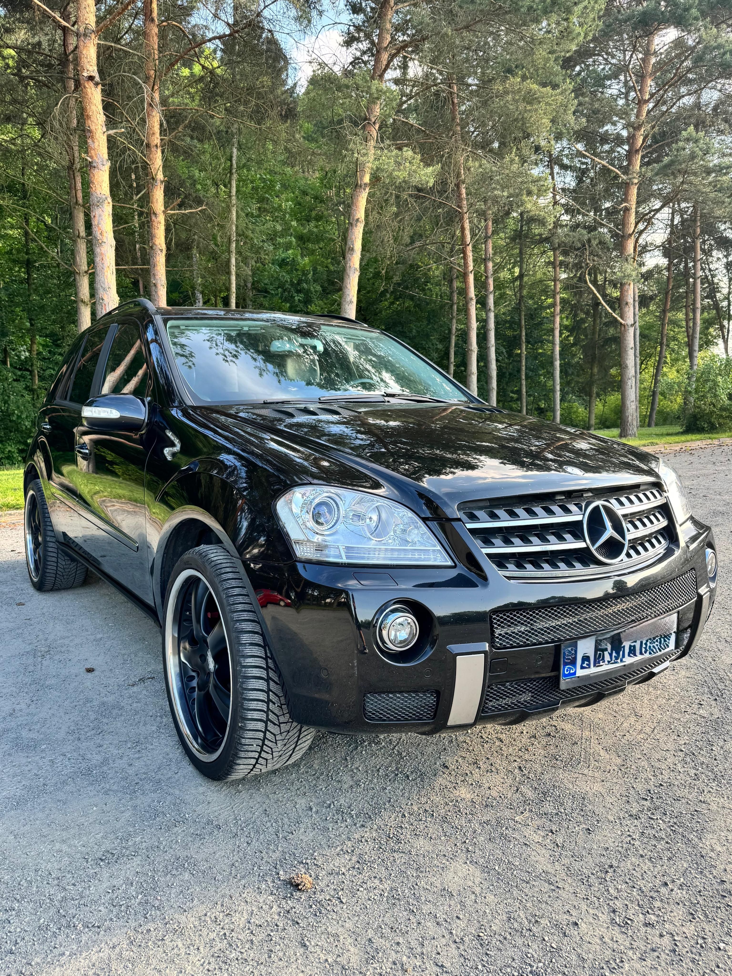 Mercedes-Benz ML, Mercedes Benz ML500 - fotka 5