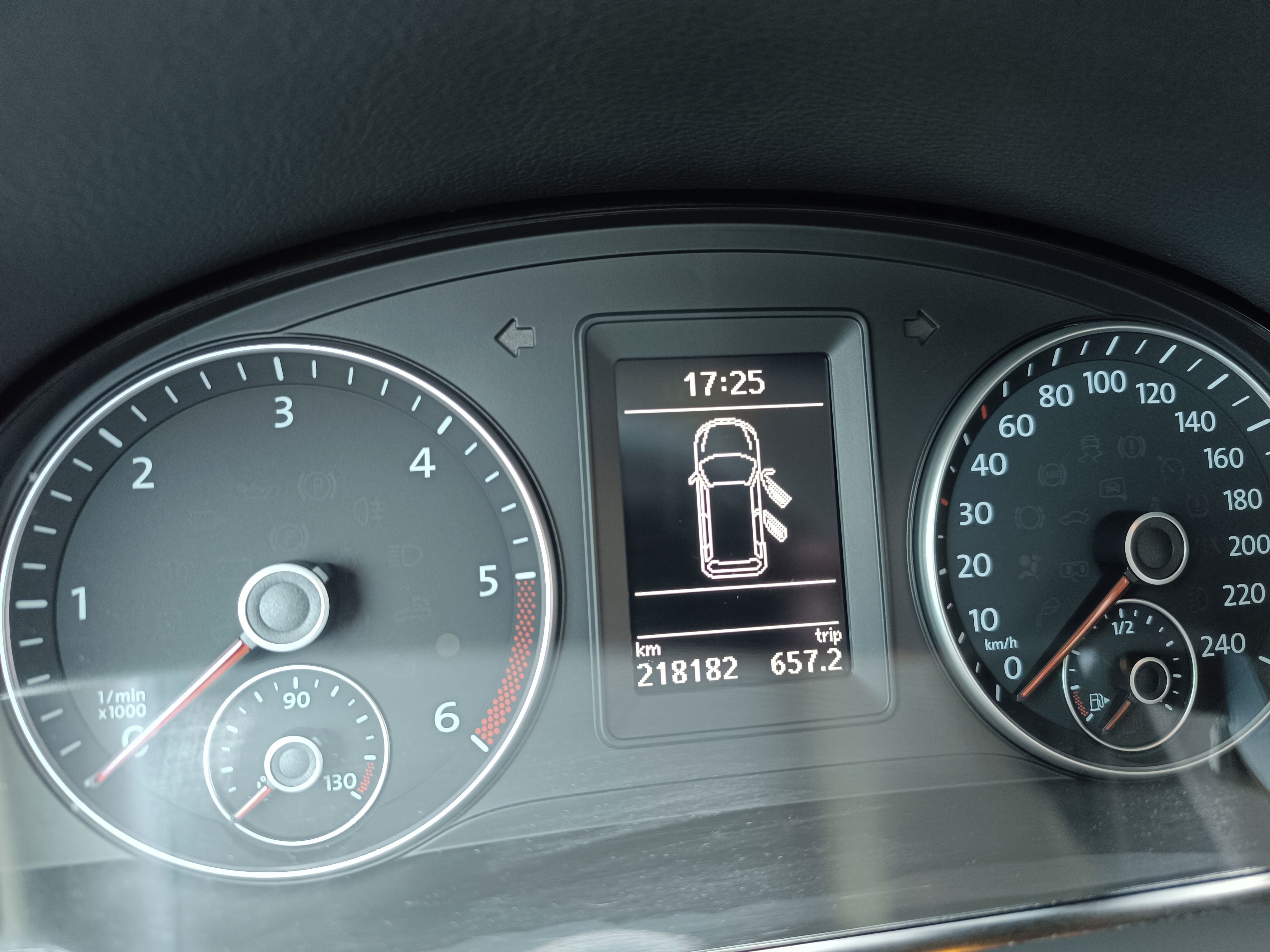 Volkswagen Touran, VW Touran 2.0 TDI 103kW, 7míst - fotka 5