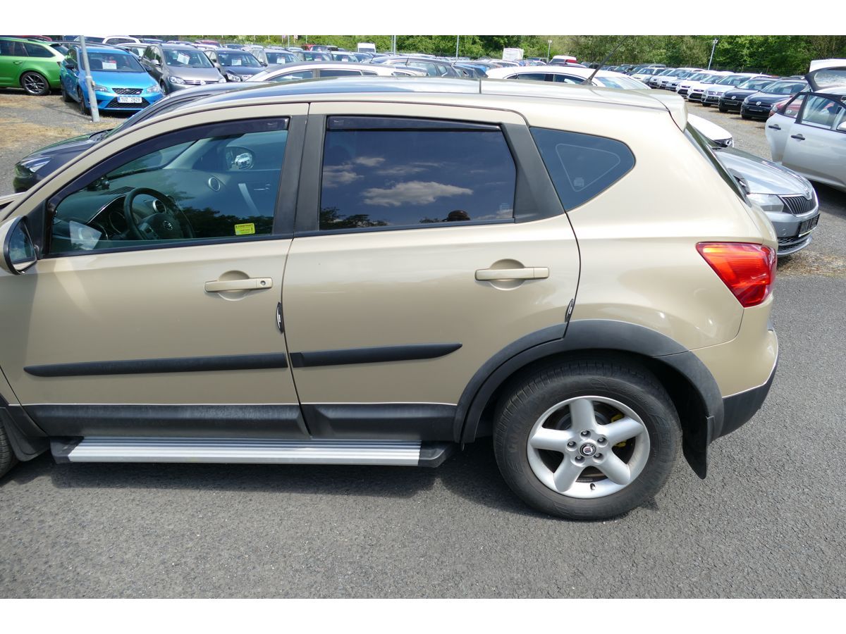 Nissan Qashqai, 2,0DCI 110KW 4X4 - fotka 6