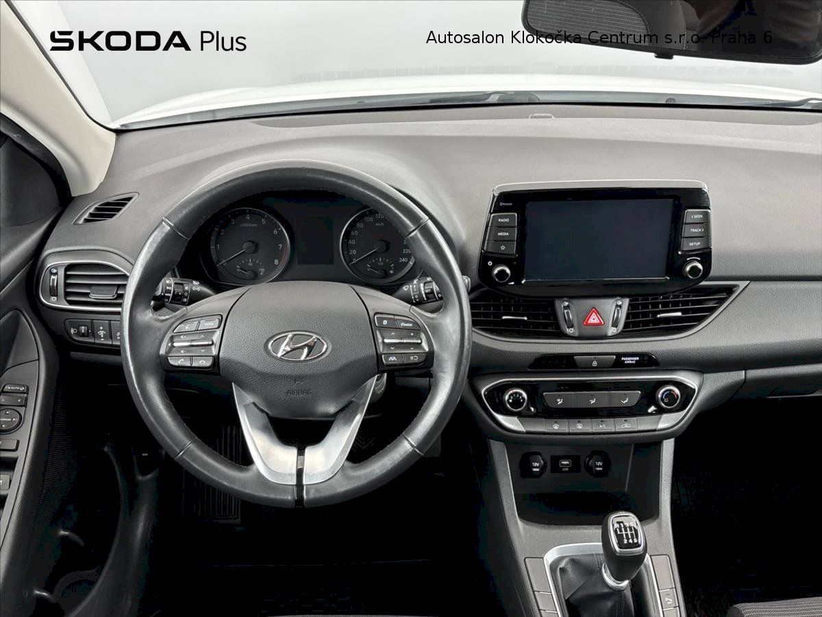 Hyundai i30, DPi80 kW Smart - fotka 5