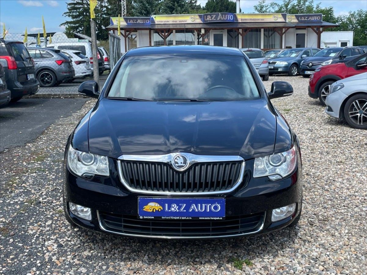 Škoda Superb, 3,6 TFSi V6 DSG 4x4 - fotka 2
