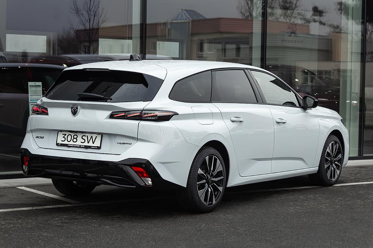 Peugeot 308, 1,5 SW ALLURE BlueHDi 130 S&S - fotka 5