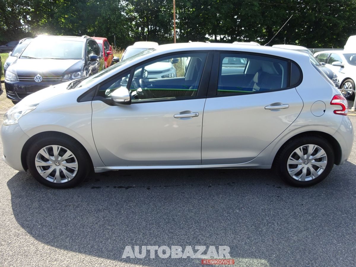 Peugeot 208, 1,2 i, GARANCE KM,nové rozvody - fotka 4