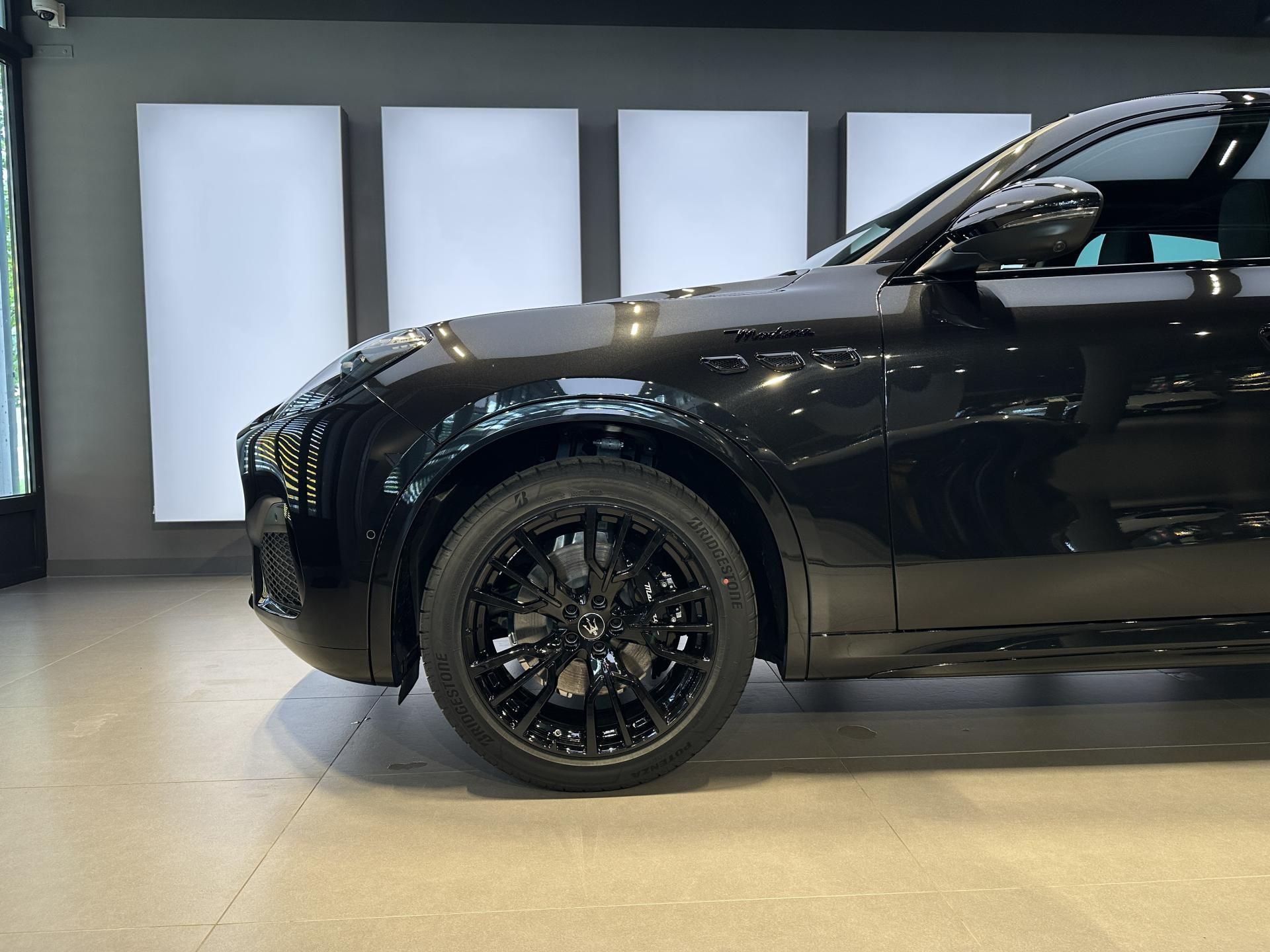 Maserati Grecale, Grecale Modena 330 HP - fotka 4