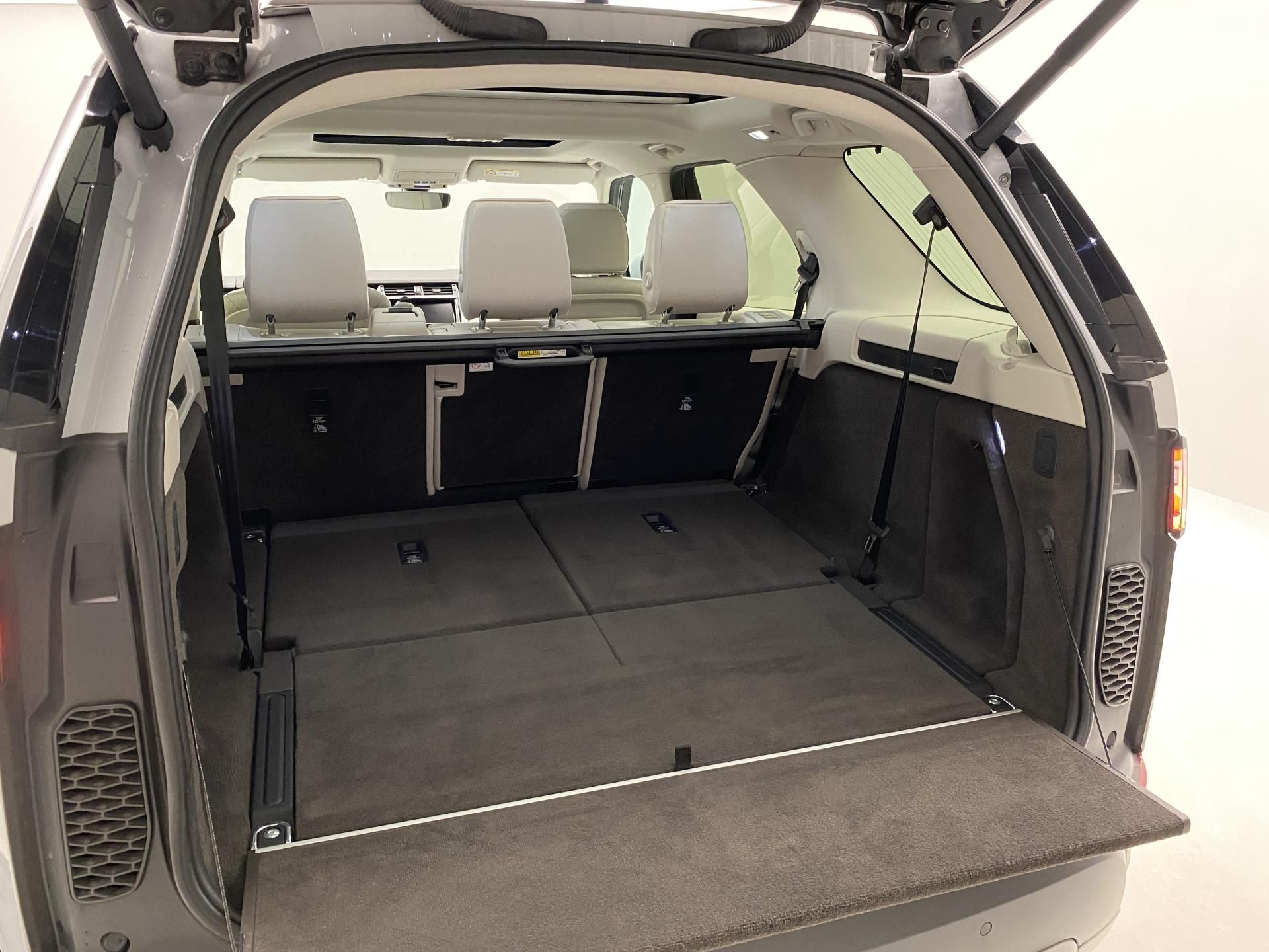 Land Rover Discovery, TD6 HSE AWD AUT 7míst - fotka 6