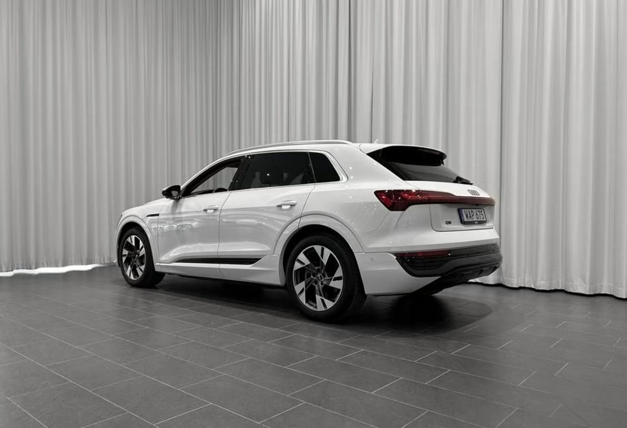 Audi Q8 e-tron, 55 Q Proline 360k Matrix Pano. - fotka 3