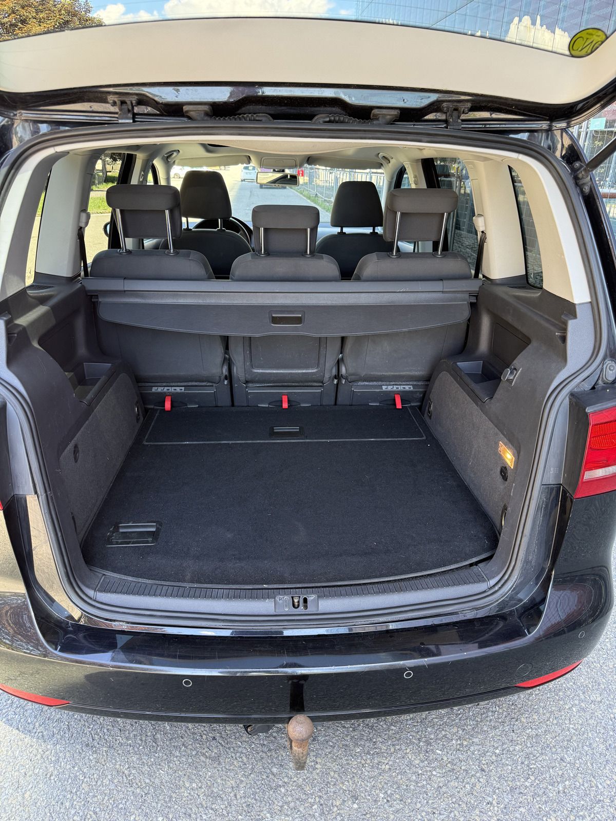 Volkswagen Touran, 1.4 TSI, DSG, Panorama, Xenony - fotka 5