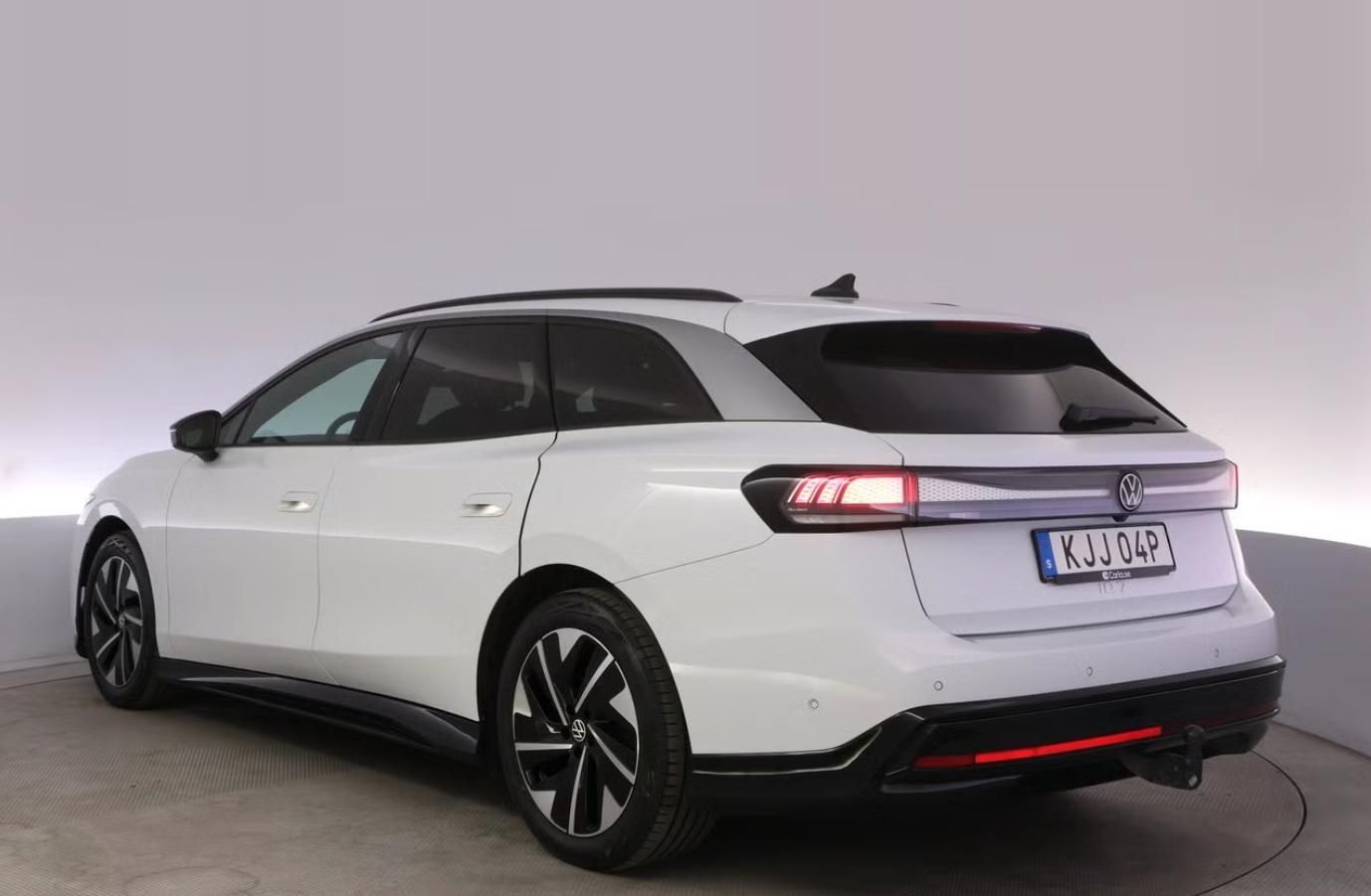 Volkswagen ID.7 Tourer, Pro SoH 96% 360kam HuD Tažné - fotka 3