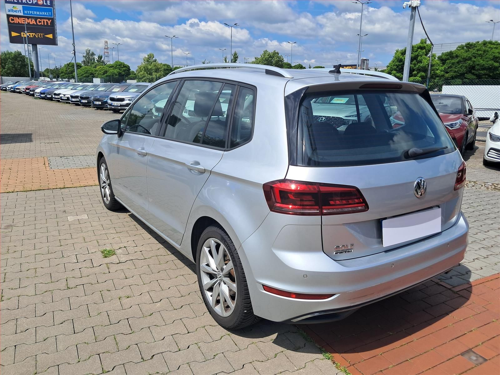 Volkswagen Golf Sportsvan, 1.5 TSI, Serv.kniha - fotka 4