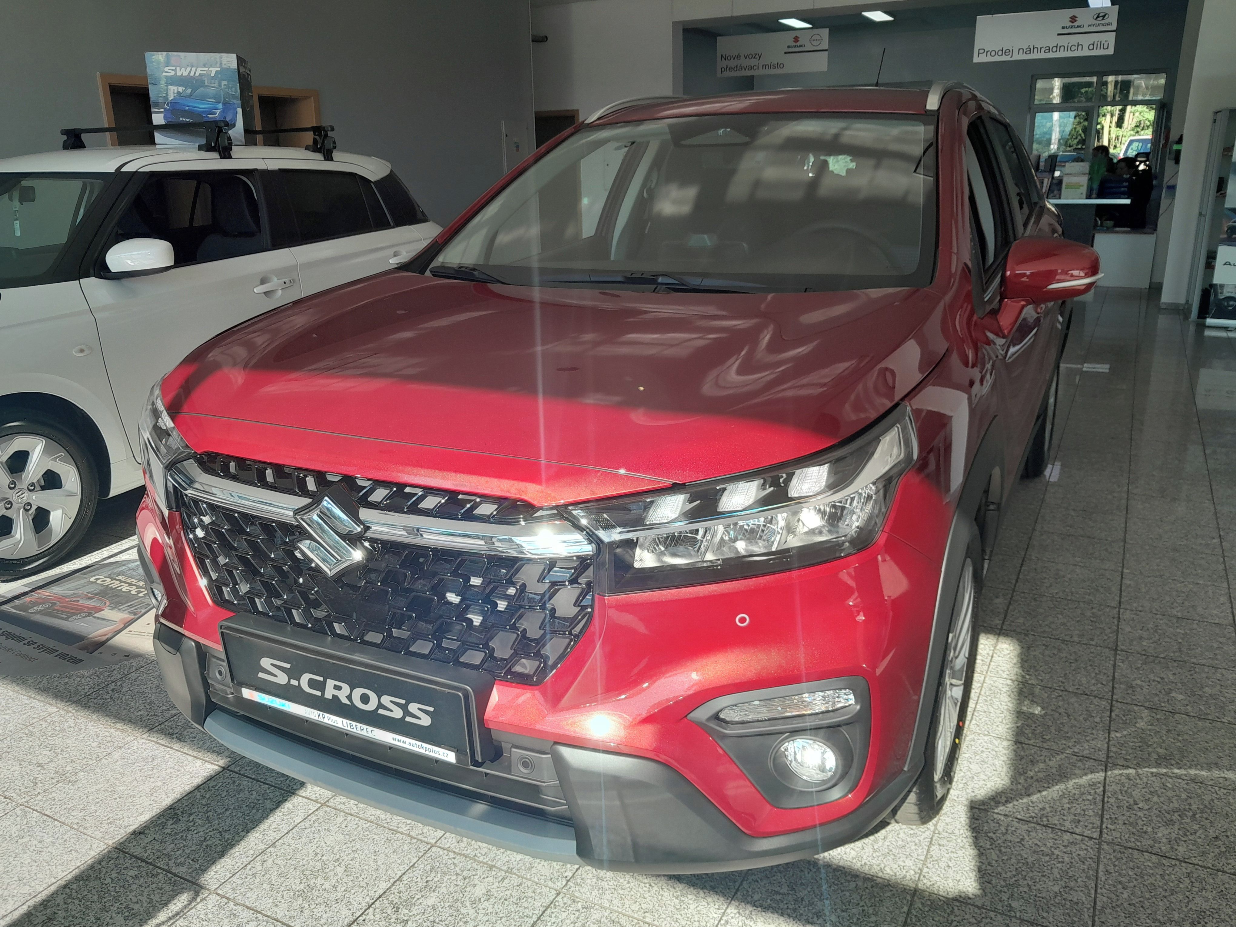 Suzuki S-Cross, 1,4 PREMIUM +TZ+REZERVA - fotka 2