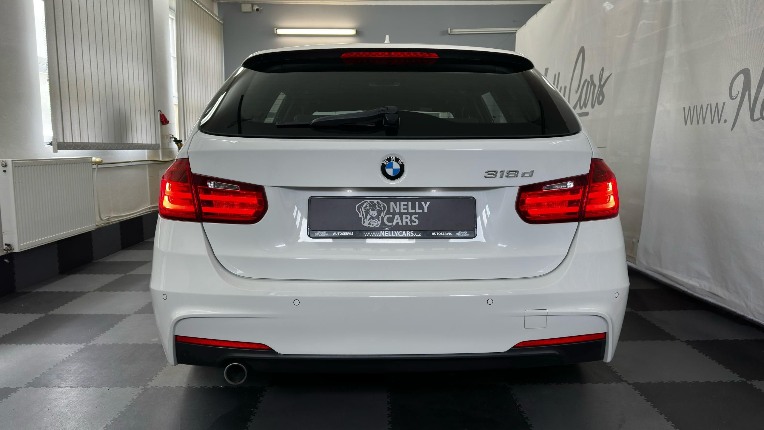 BMW Řada 3, M-PAKET/ 2 SADY GUM - fotka 5