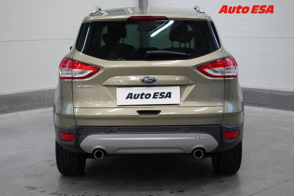 Ford Kuga, 2.0TDCi 4x4,AT,park.čidla - fotka 5