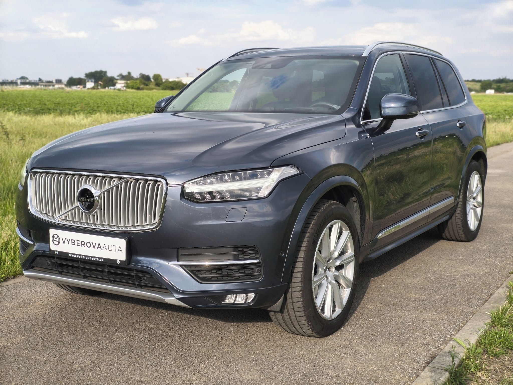 Volvo XC90, D5 2.0 173kW/AWD/Inscription/ - fotka 2