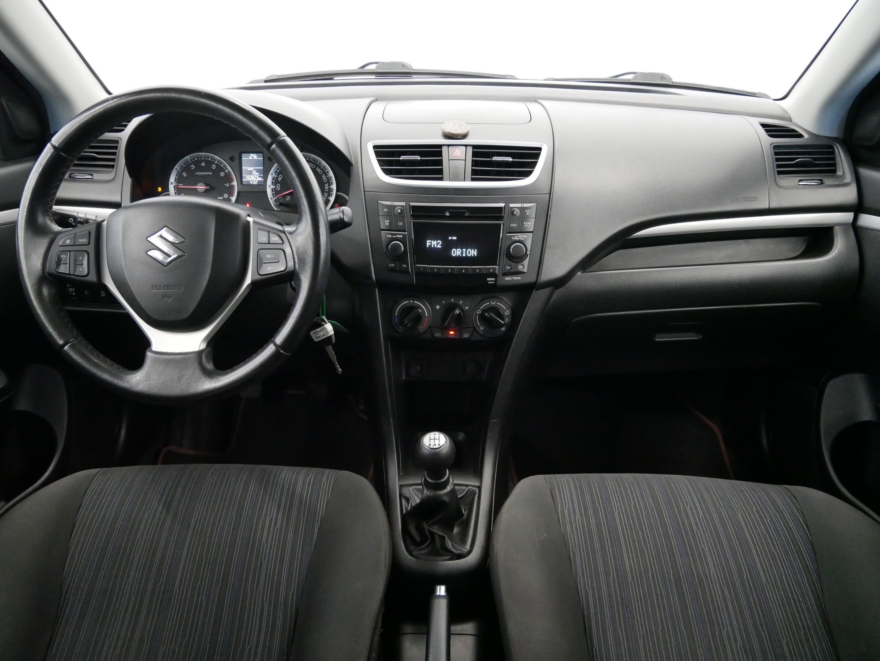 Suzuki Swift, 1.2 i 66 kW Comfort - fotka 5