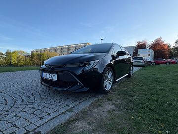 Toyota Corolla Touring Sports