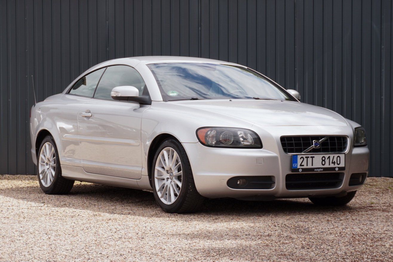 Volvo C70, 2.4 D5 MOMENTUM