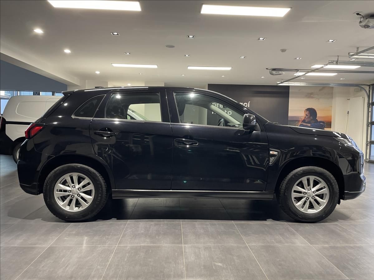 Mitsubishi ASX, 2,0 MIVEC 150k INVITE 2WD - fotka 5