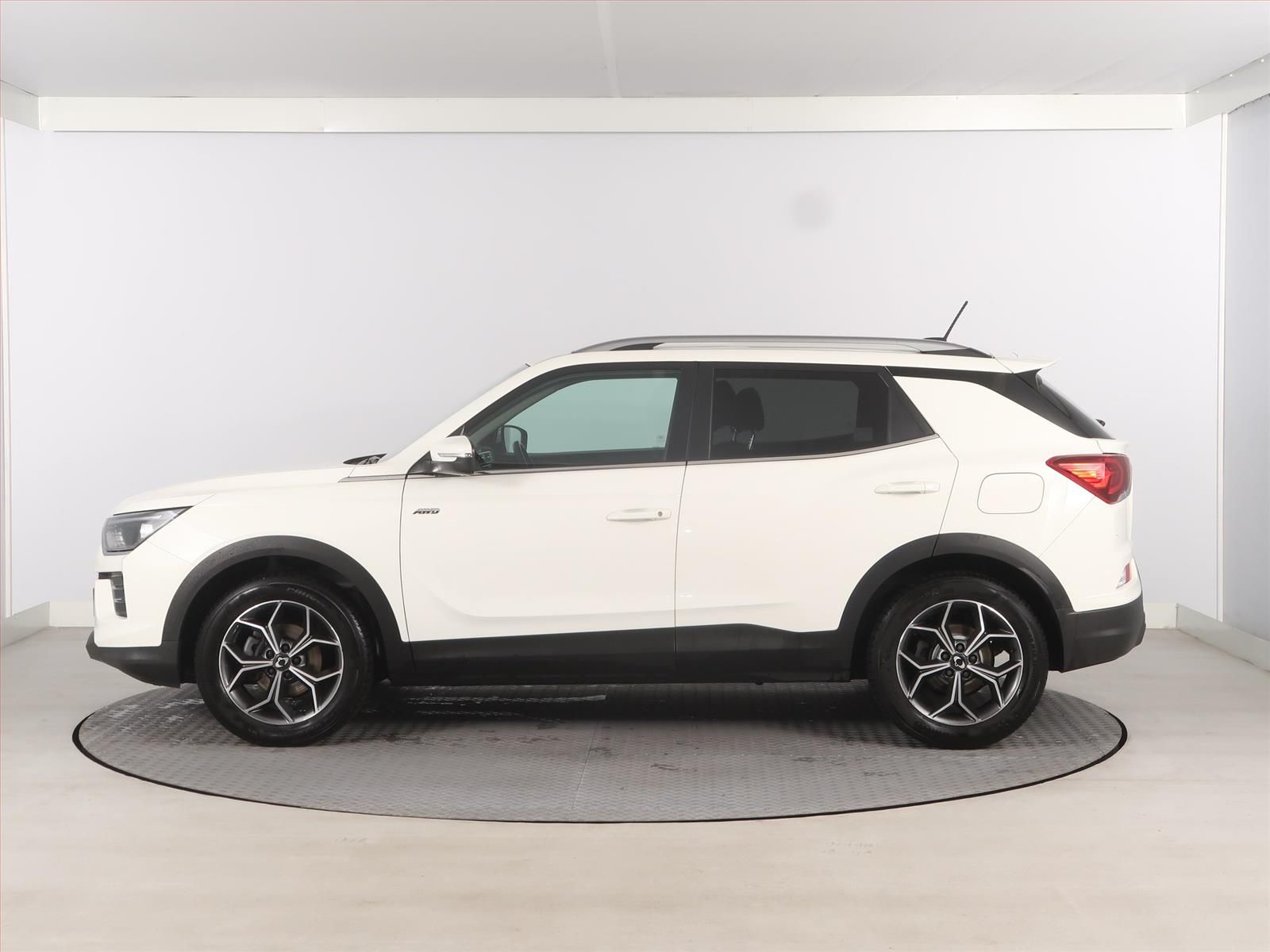 SsangYong Korando, 1.5 T-GDI, Style Plus, Záruka - fotka 3