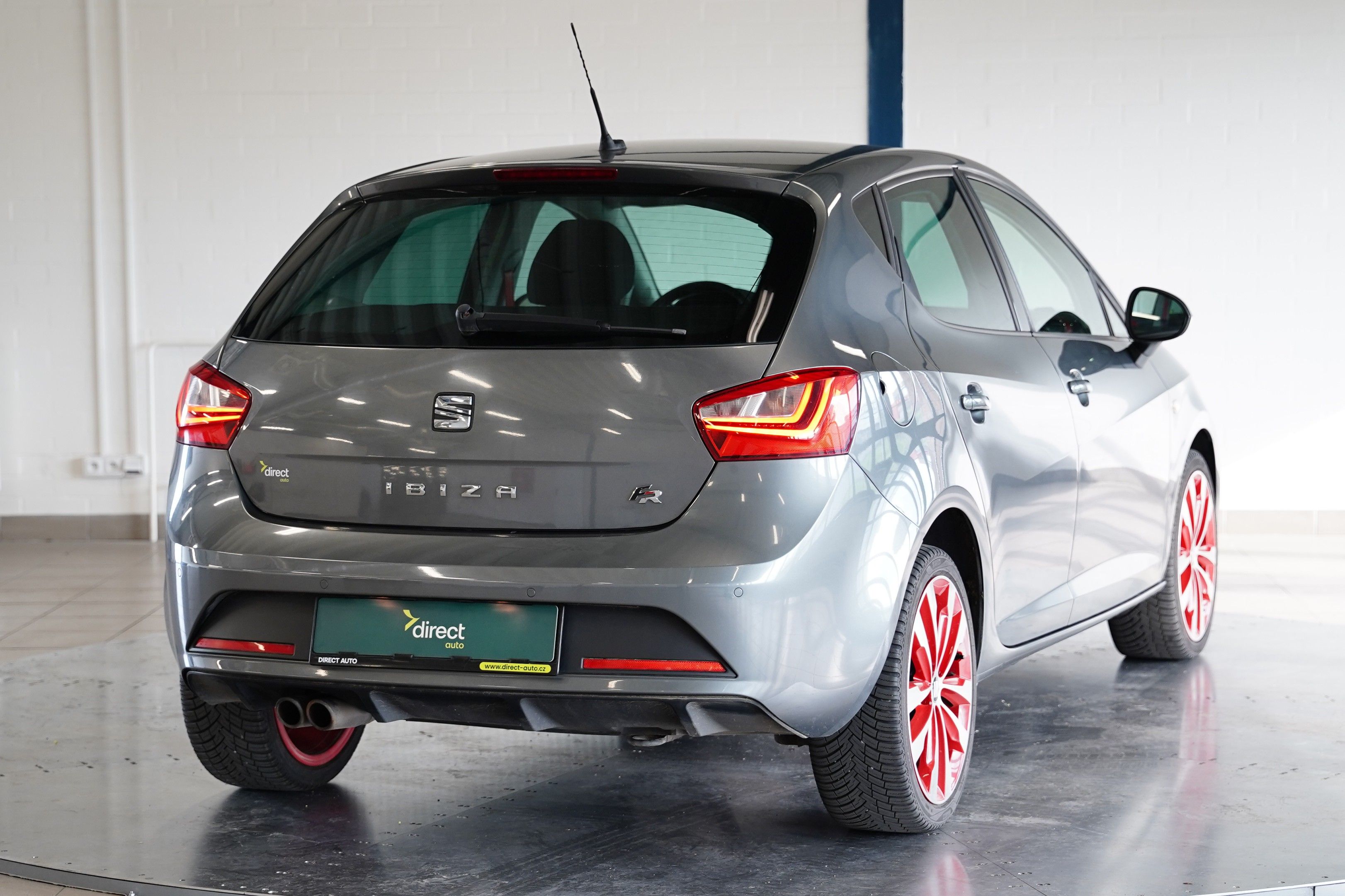 Seat Ibiza, 1.0 TSI 81 kW FR - fotka 2