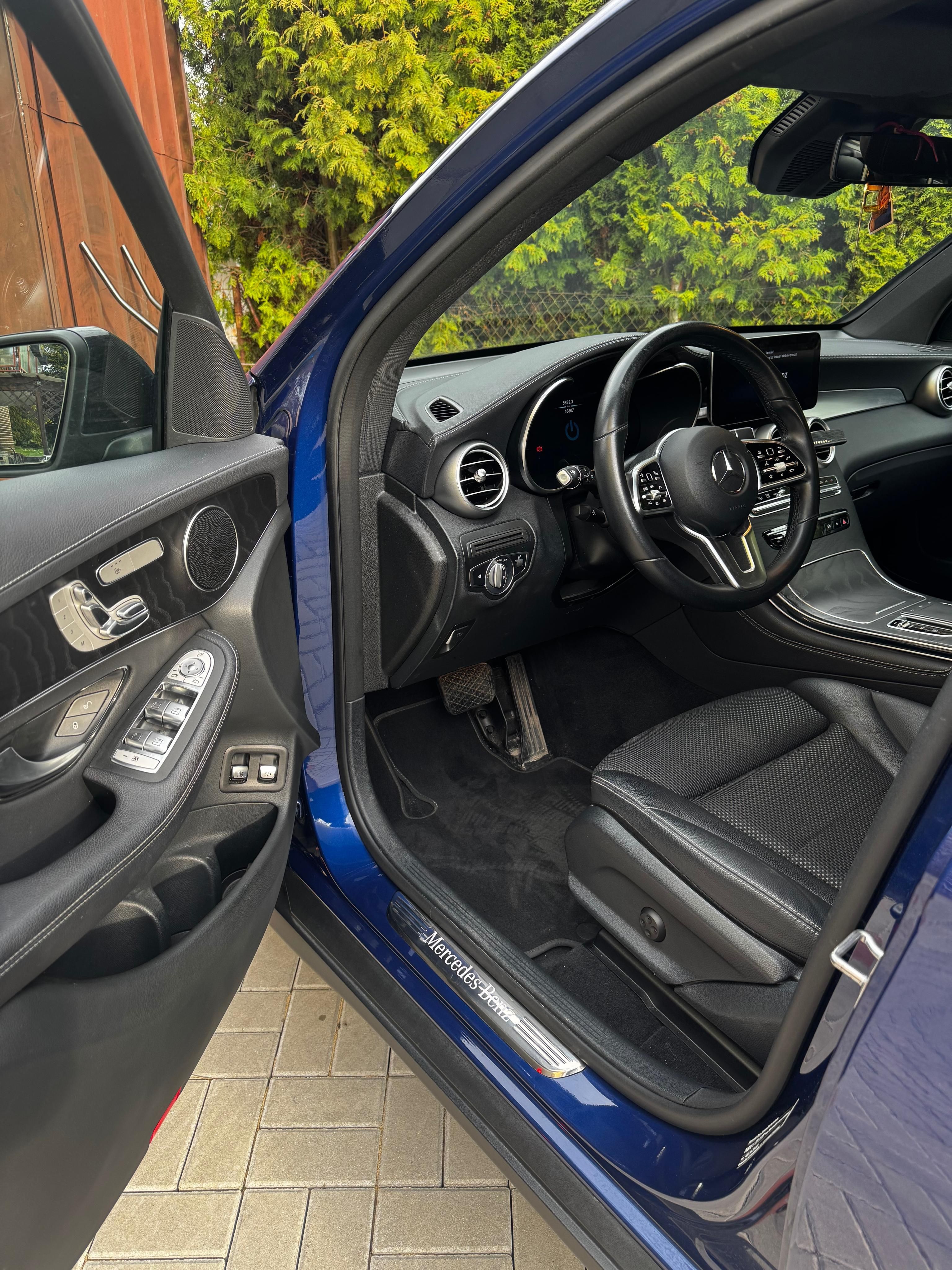 Mercedes-Benz GLC, Mercedes Benz GLC 300e - fotka 2
