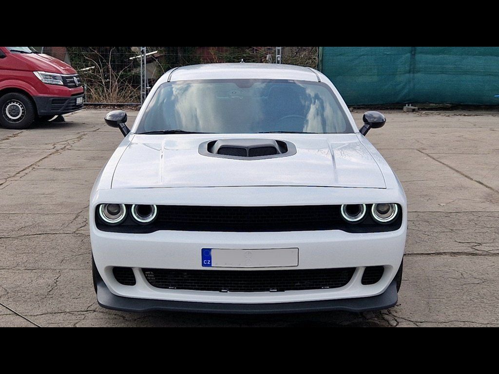 Dodge Challenger, 5.7L V8 Hemi/Shaker/kůže/375 P