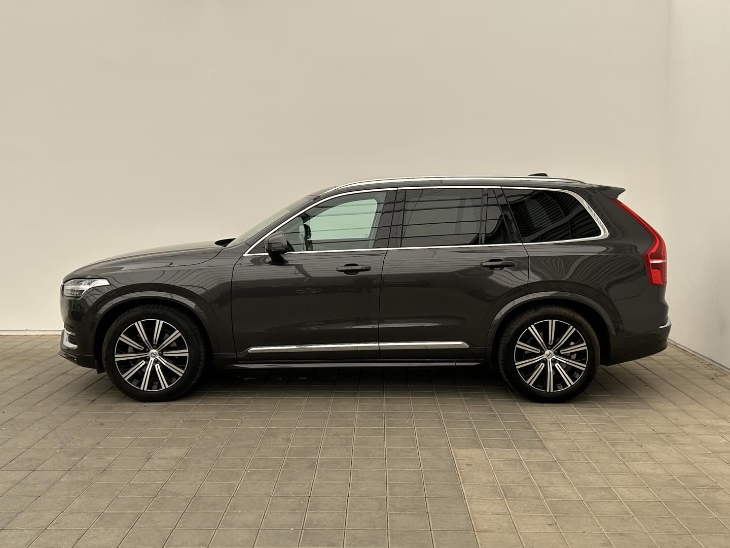 Volvo XC90, 2.0B5 184kW 4x4  Plus - fotka 3