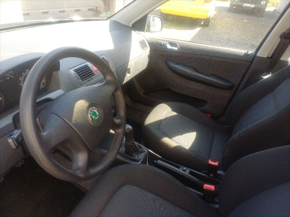 Škoda Fabia, 1,4 Ambiente - fotka 4
