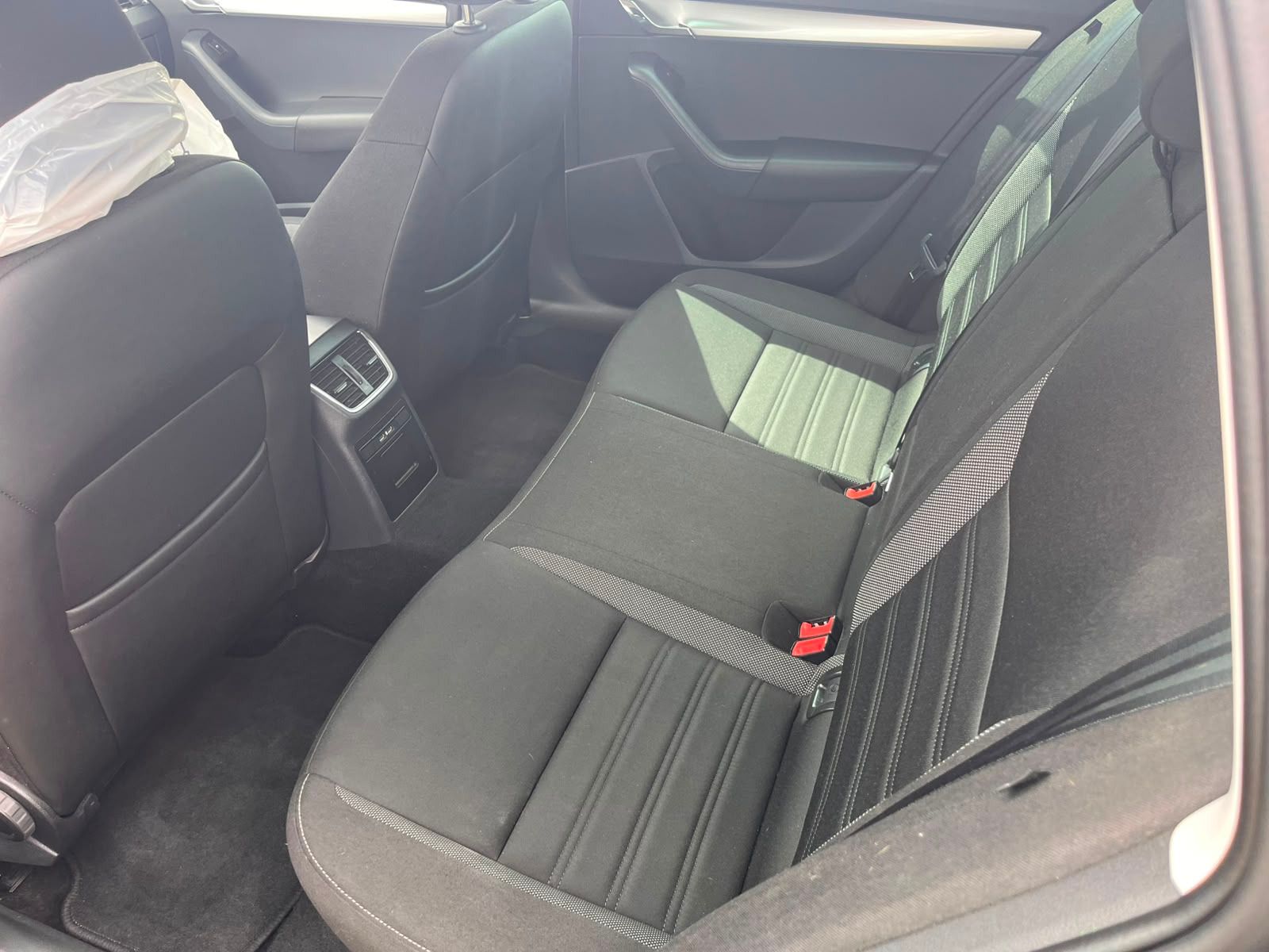 Škoda Octavia, 1.6 TDI 85kW aut., motor KO - fotka 4