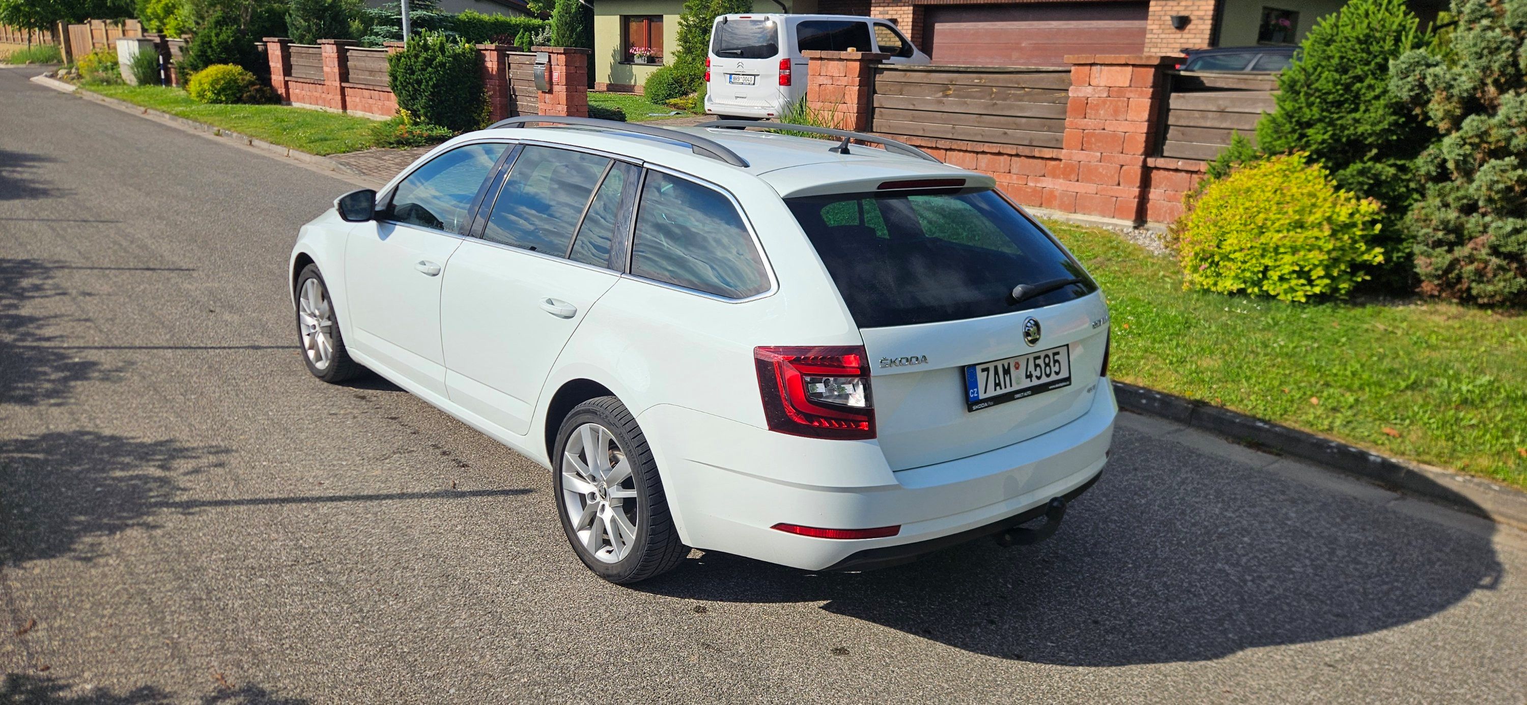 Škoda Octavia, 2.0 TDI 110KW DSG - 4x4 - DPH - fotka 5