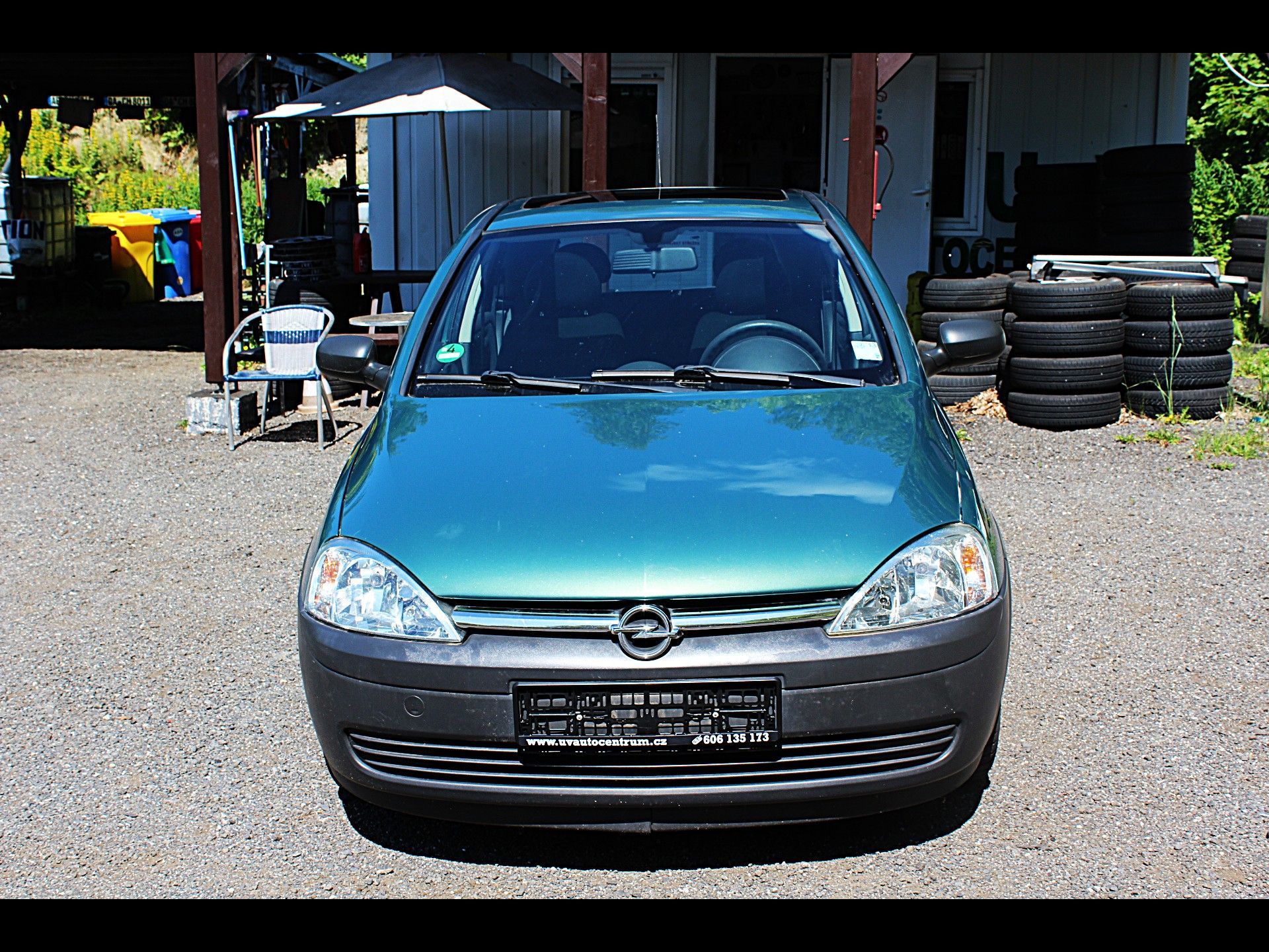 Opel Corsa, 1.0i 43 kW 5 dv. - fotka 2