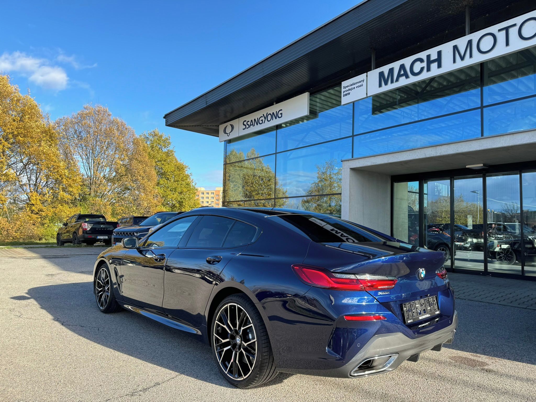BMW Řada 8, 840d xDrive Gran Coupé B&W TOP - fotka 6