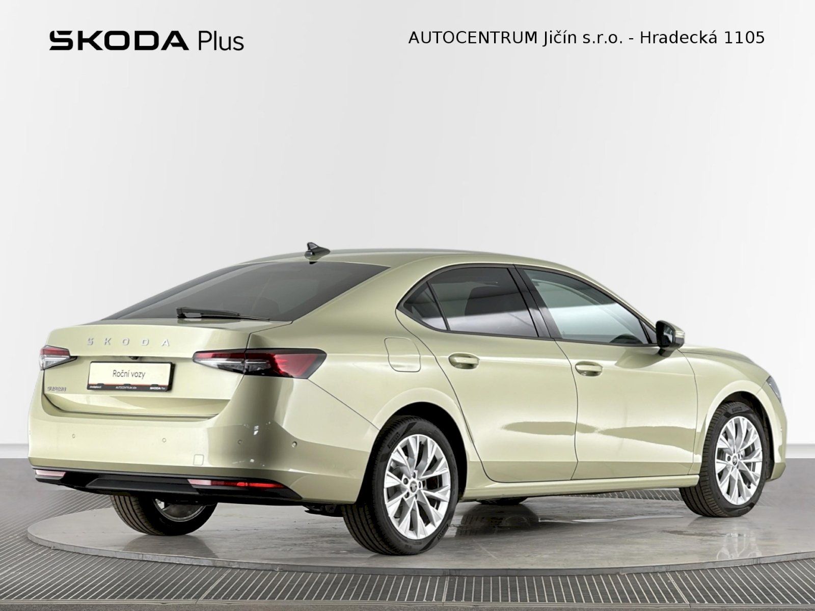 Škoda Superb, DSG 2.0TDI 110kW Selection Lou - fotka 2