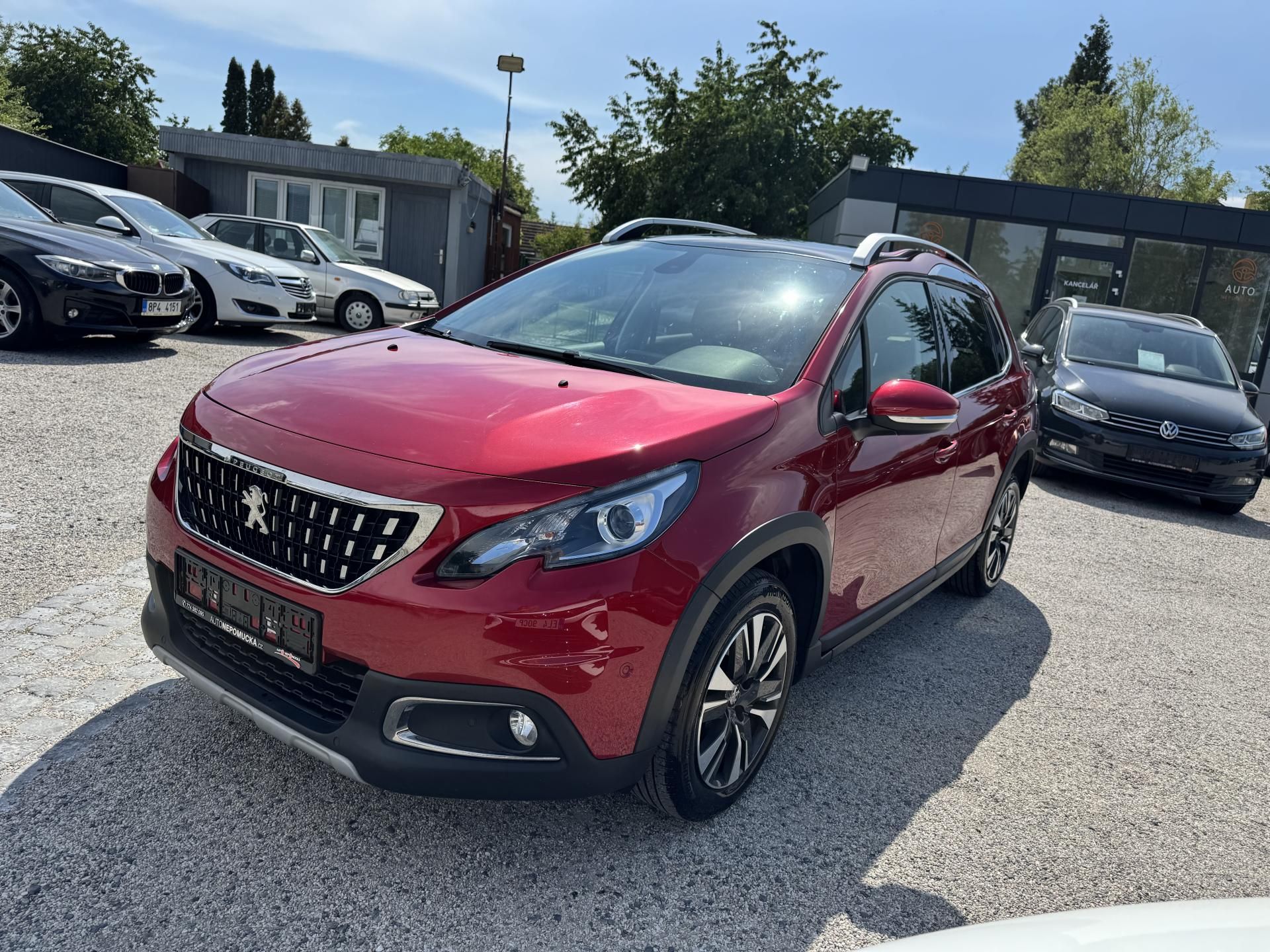 Peugeot 2008, 1.2FTS 81Kw PureTech Tažné - fotka 3