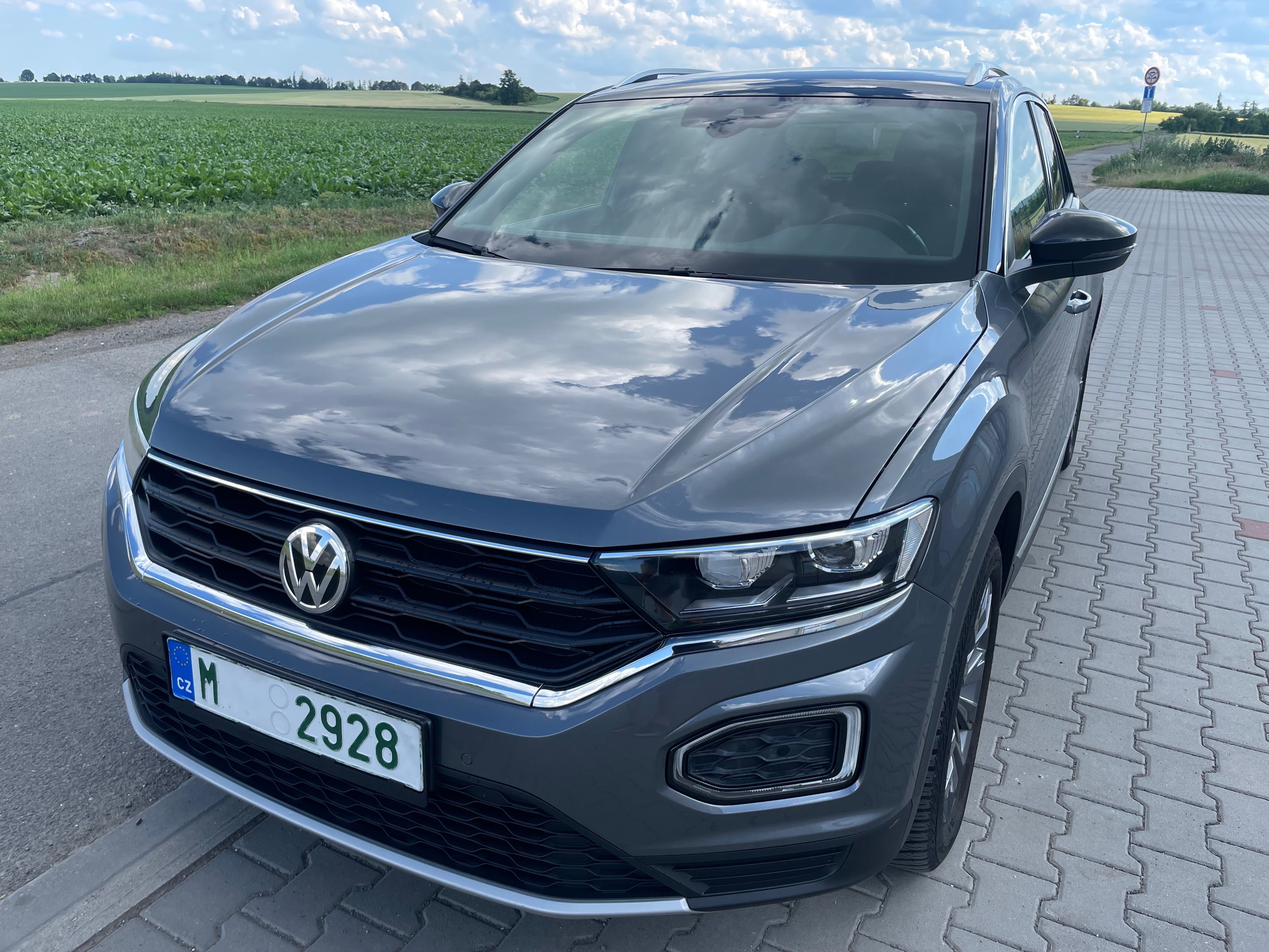 Volkswagen T-Roc, 1.5 TSI Sport 110 kW DSG - fotka 2