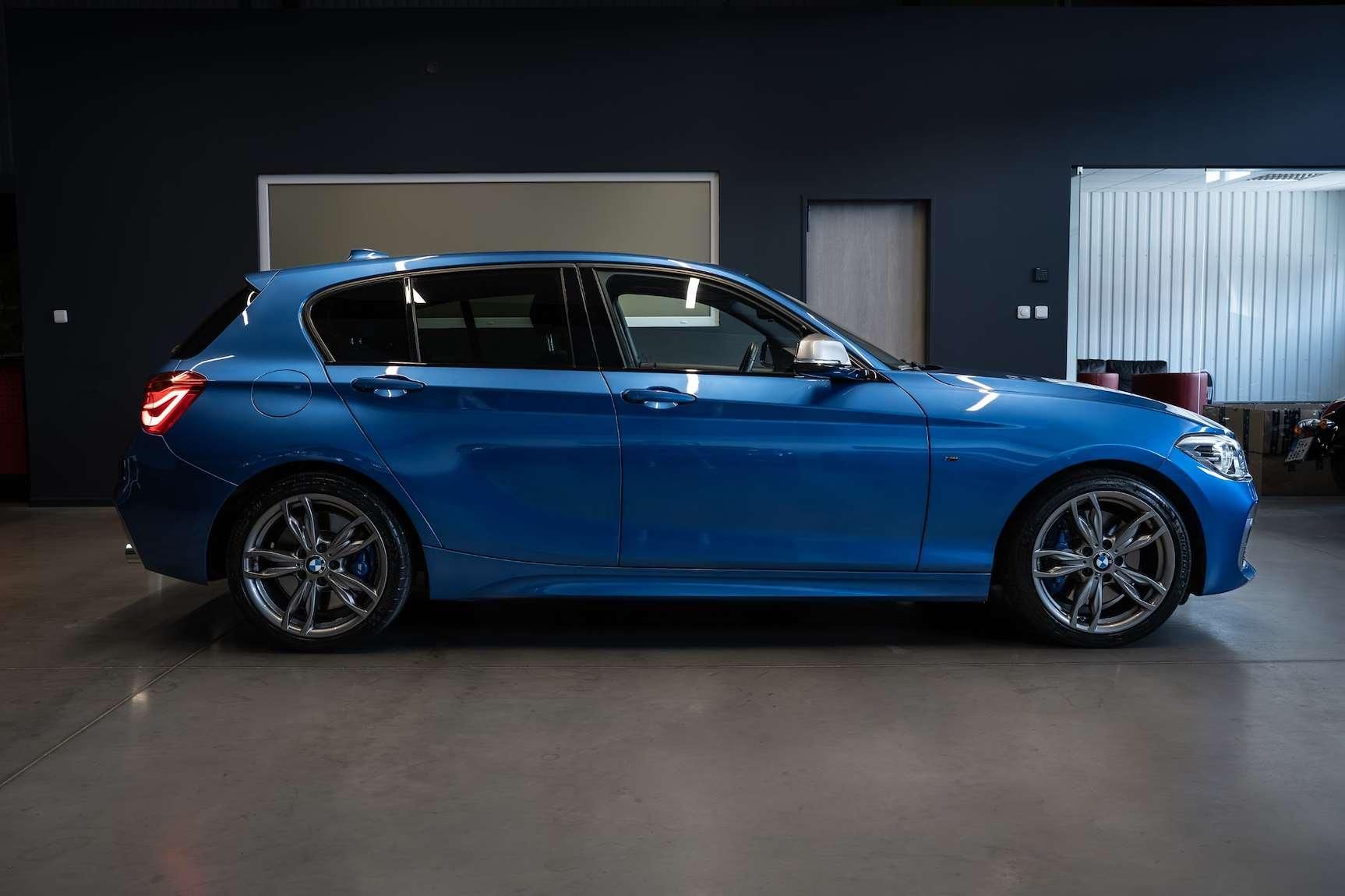 BMW Řada 1, M140i xDrive bez OPF M-Perform - fotka 4