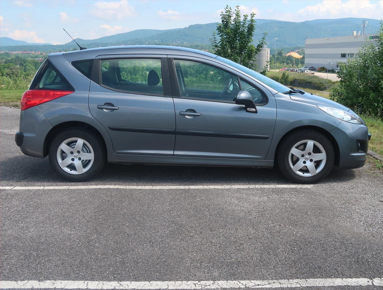 Peugeot 207, 1.4 VTi, po STK, servisované - fotka 6