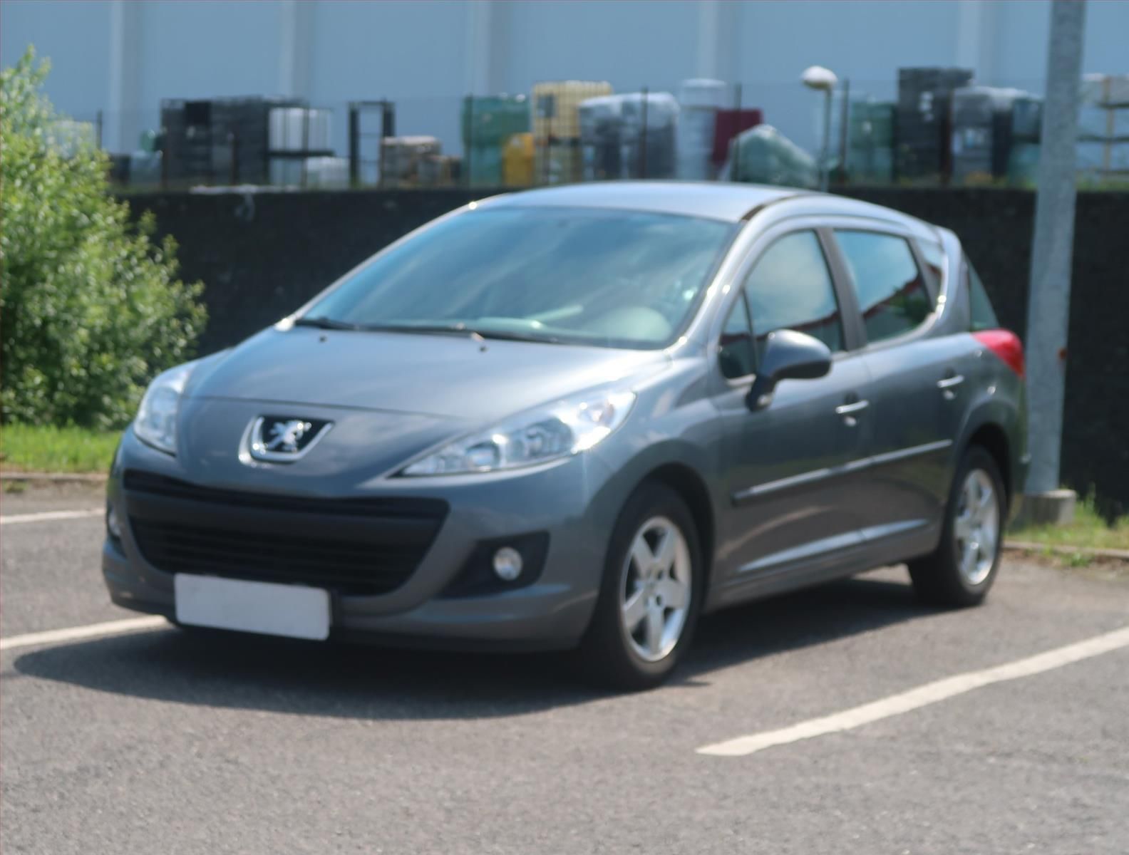 Peugeot 207, 1.4 VTi, po STK, servisované - fotka 2