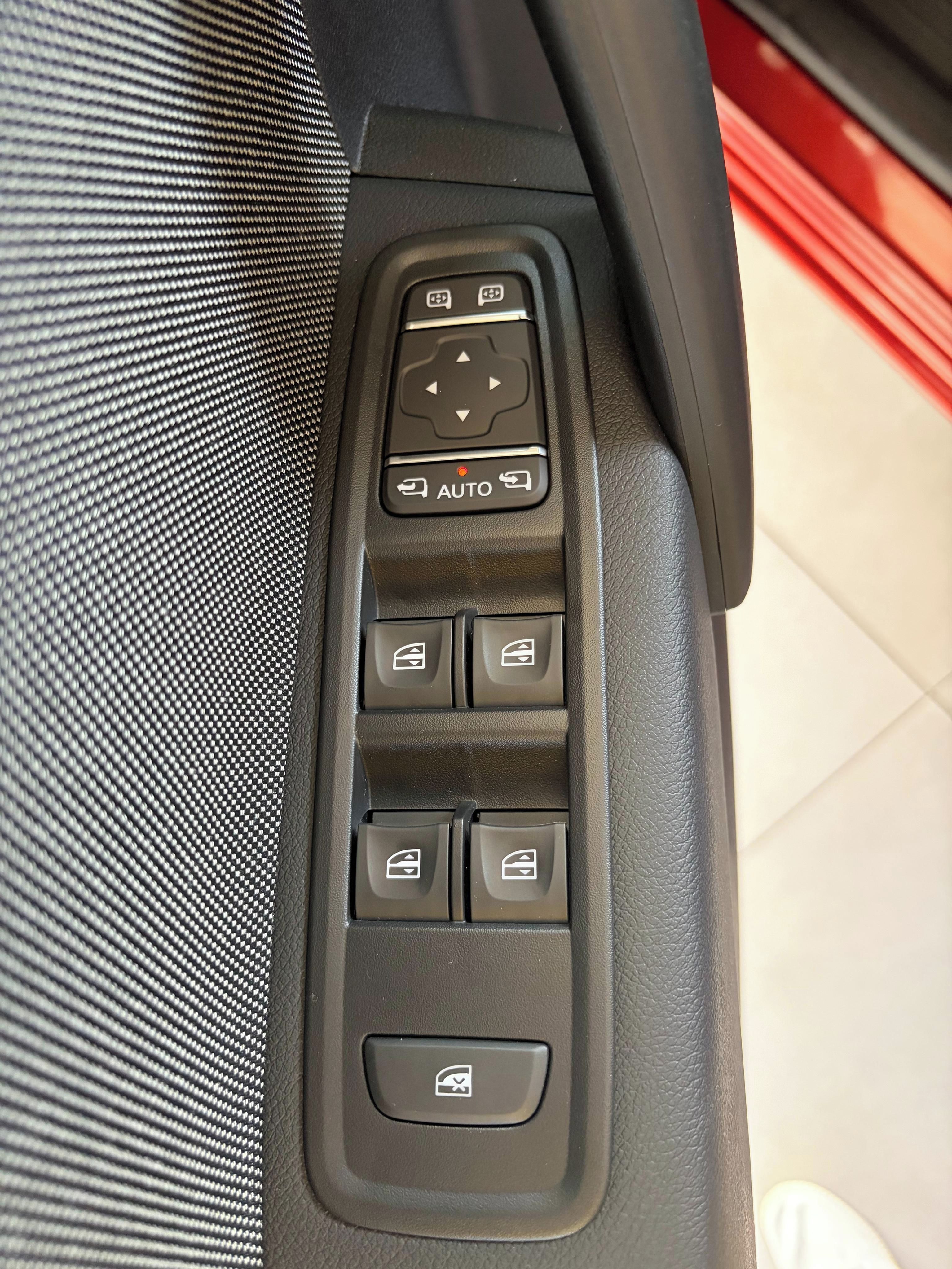 Nissan Townstar, L2 Tekna 7 míst - fotka 5