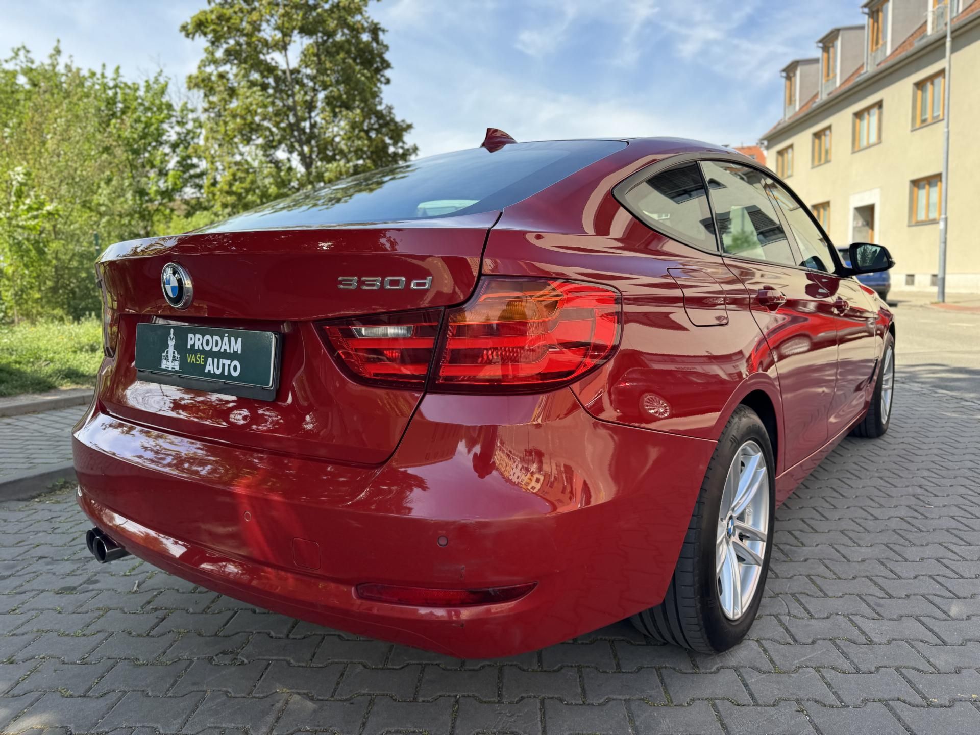 BMW Řada 3, 330D GT 190kW panorama | kůže - fotka 6