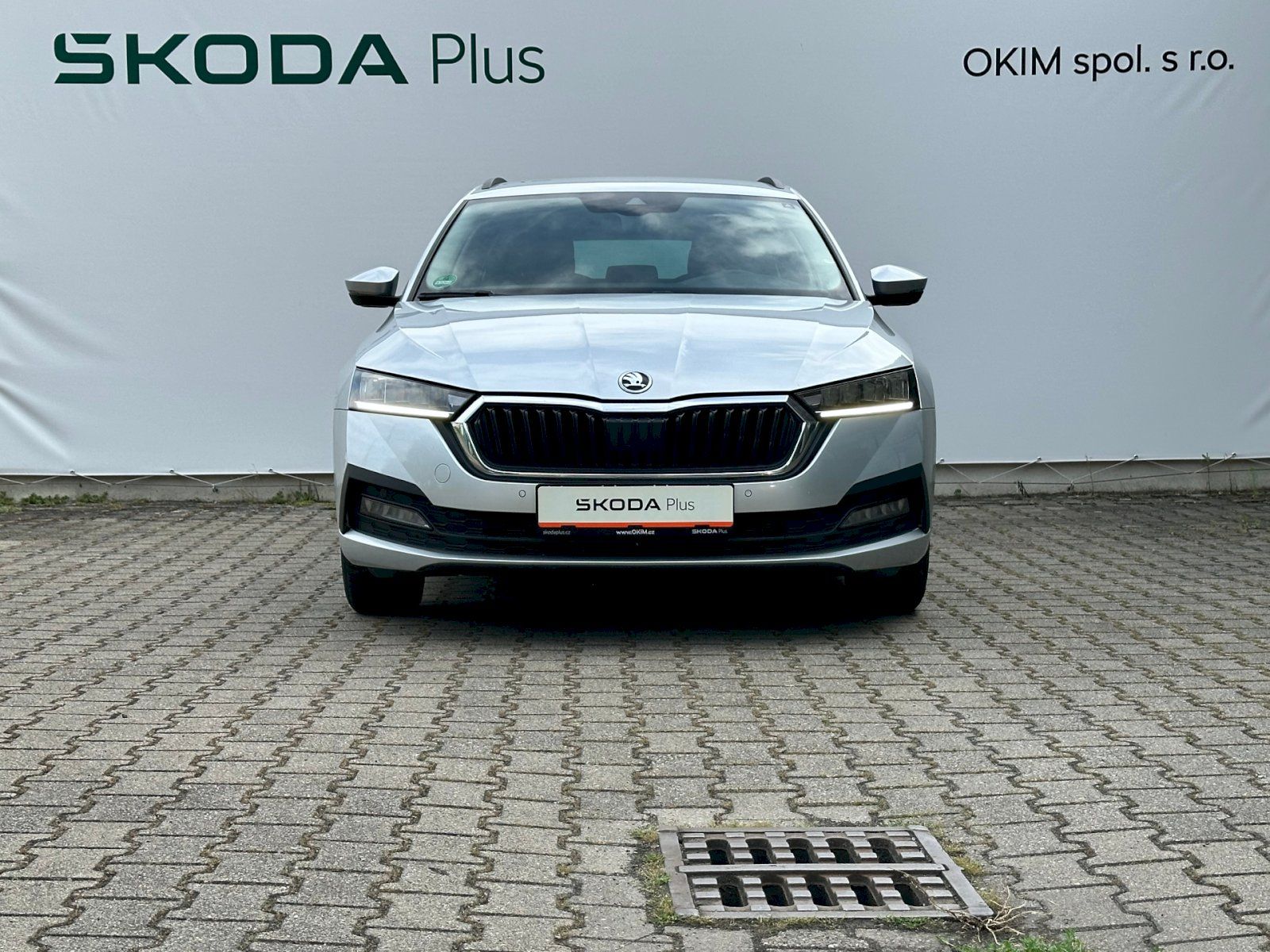 Škoda Octavia, 2.0 TDI 85kW Ambition Combi - fotka 4