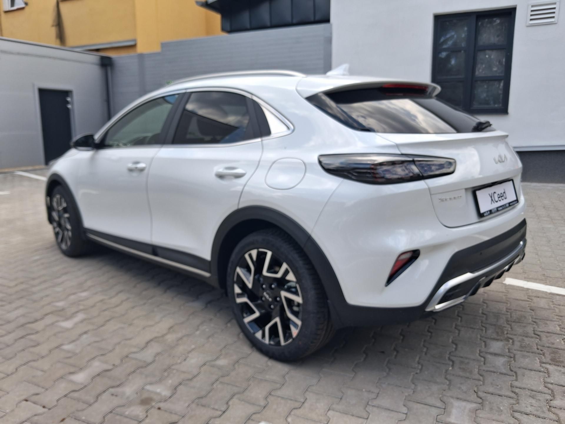 Kia XCee´d, 1,6 T-GDi GPF 7DCT STEEL EDIT - fotka 6