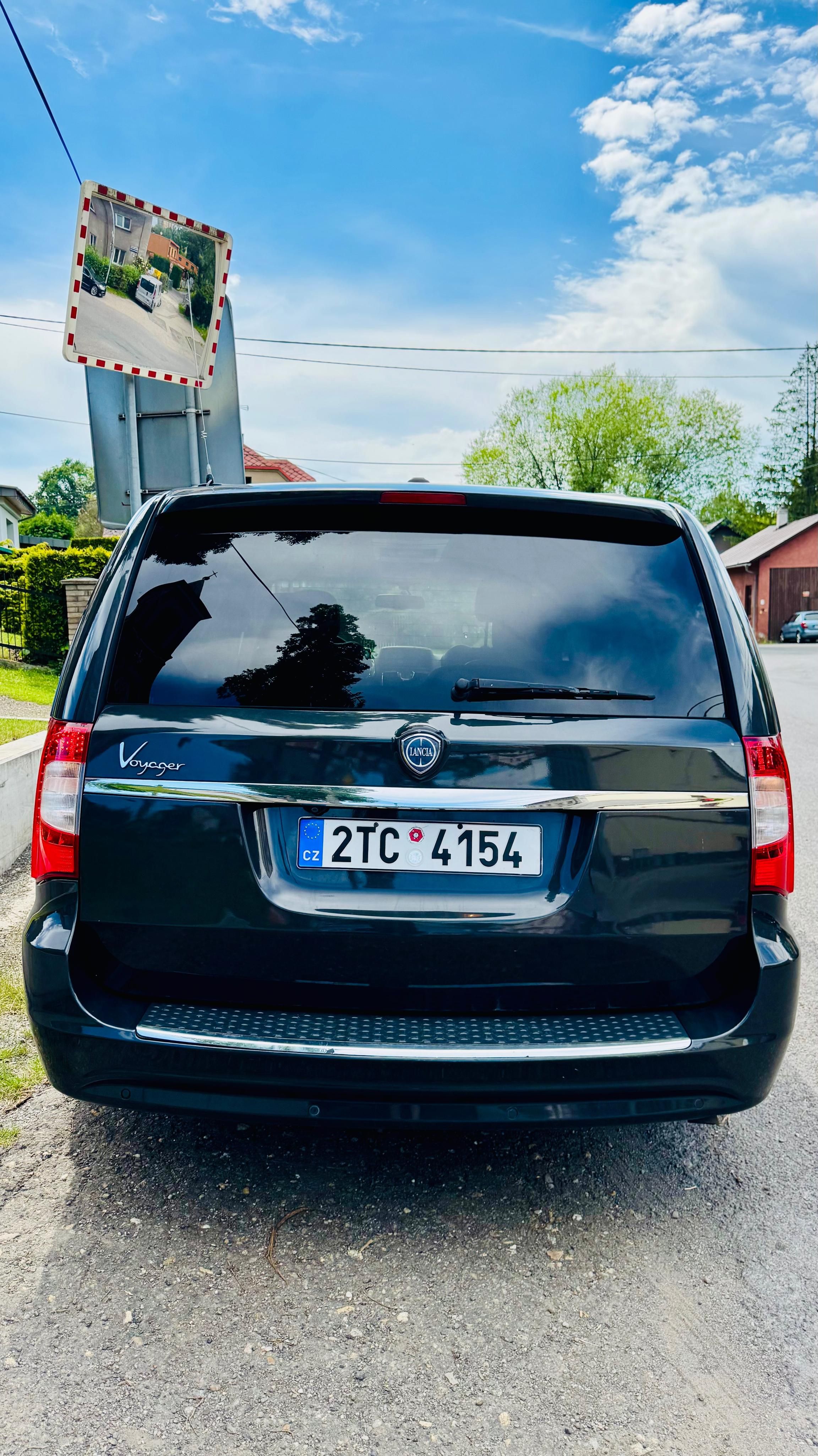 Lancia Voyager, 2.8 crd 120 kW Limited - fotka 2